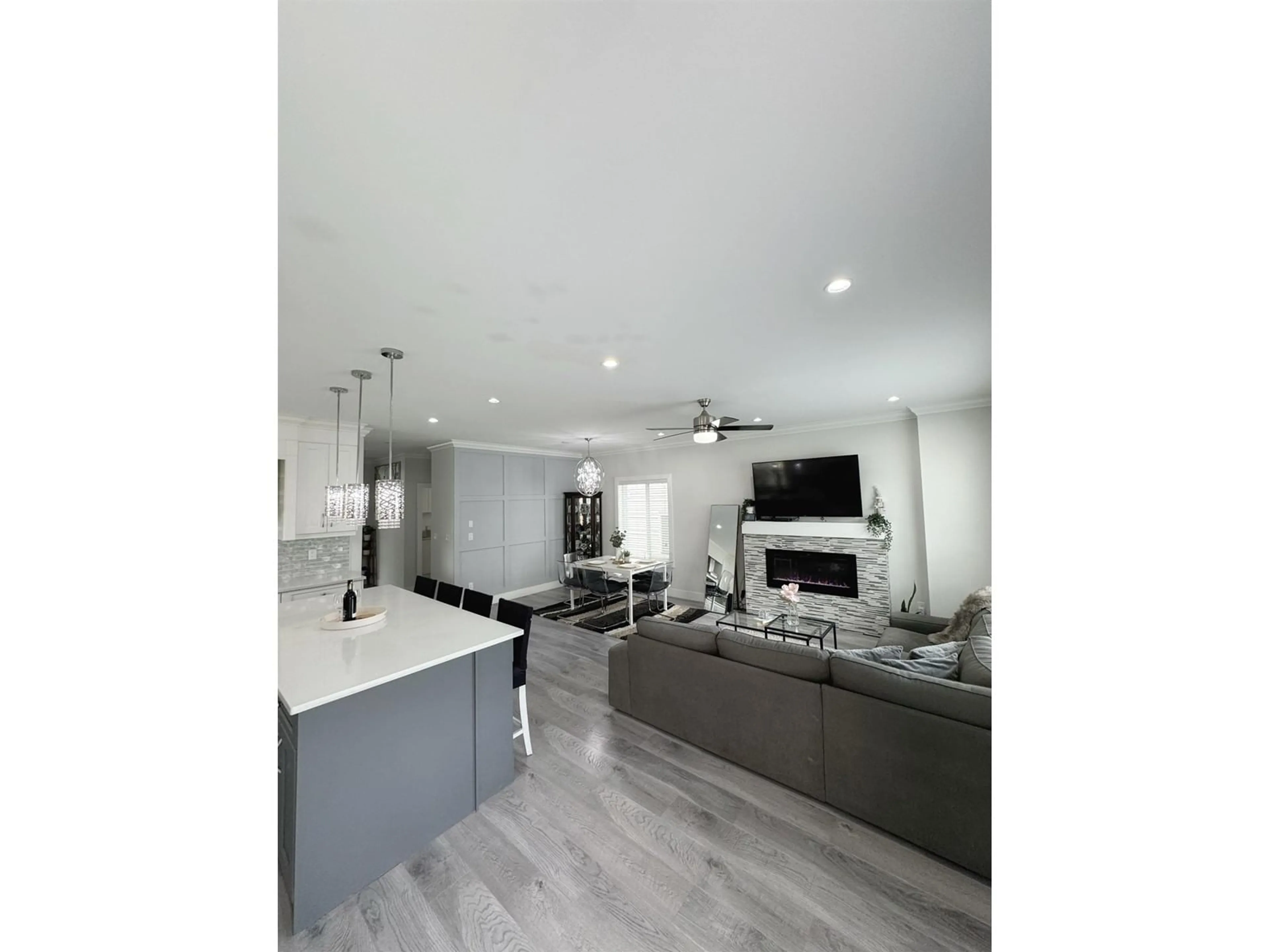 Open concept kitchen, unknown for 6989 206 STREET, Langley British Columbia V2Y0W4