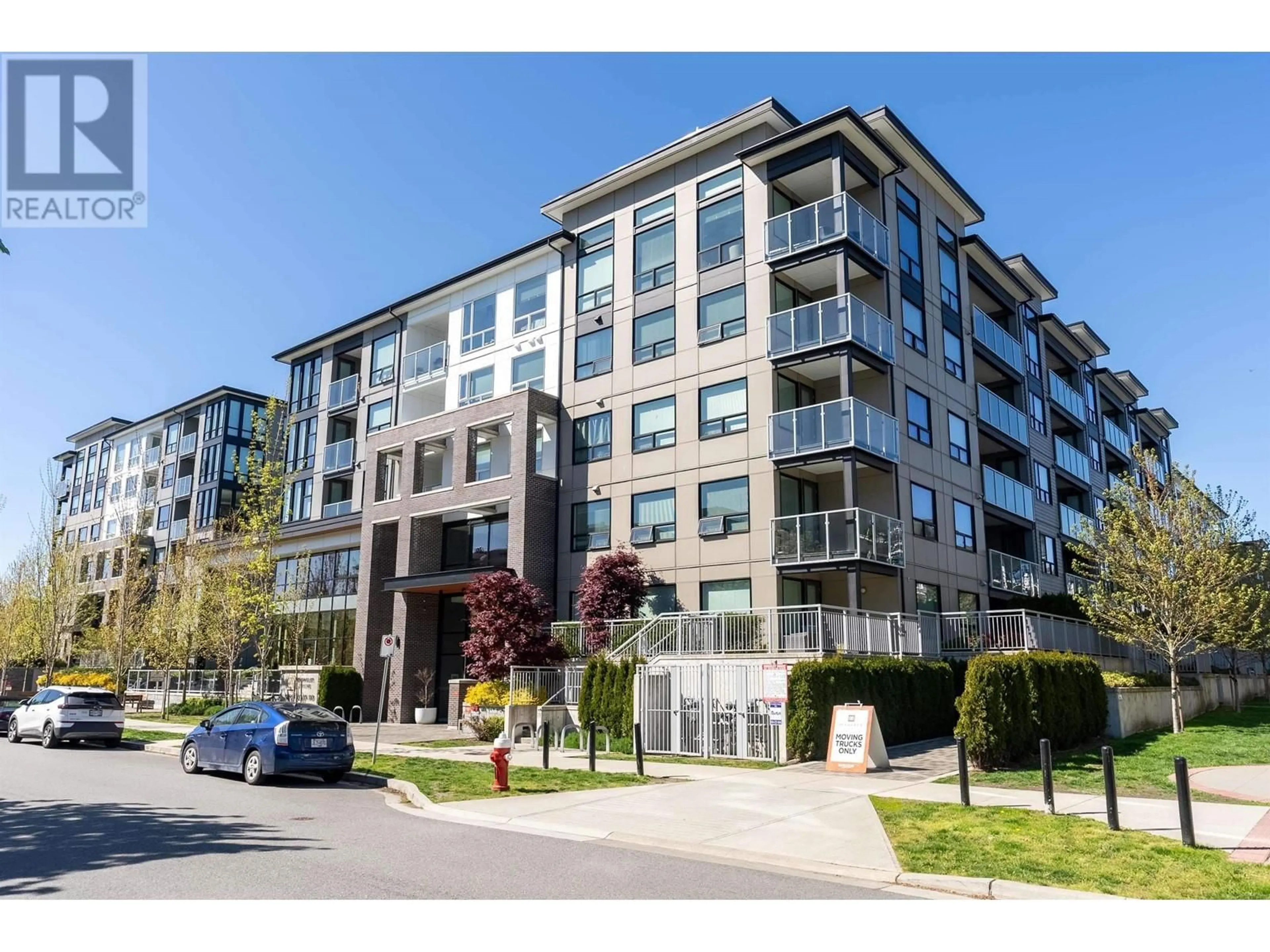 Unknown for 327 9233 ODLIN ROAD, Richmond British Columbia V6X0V4