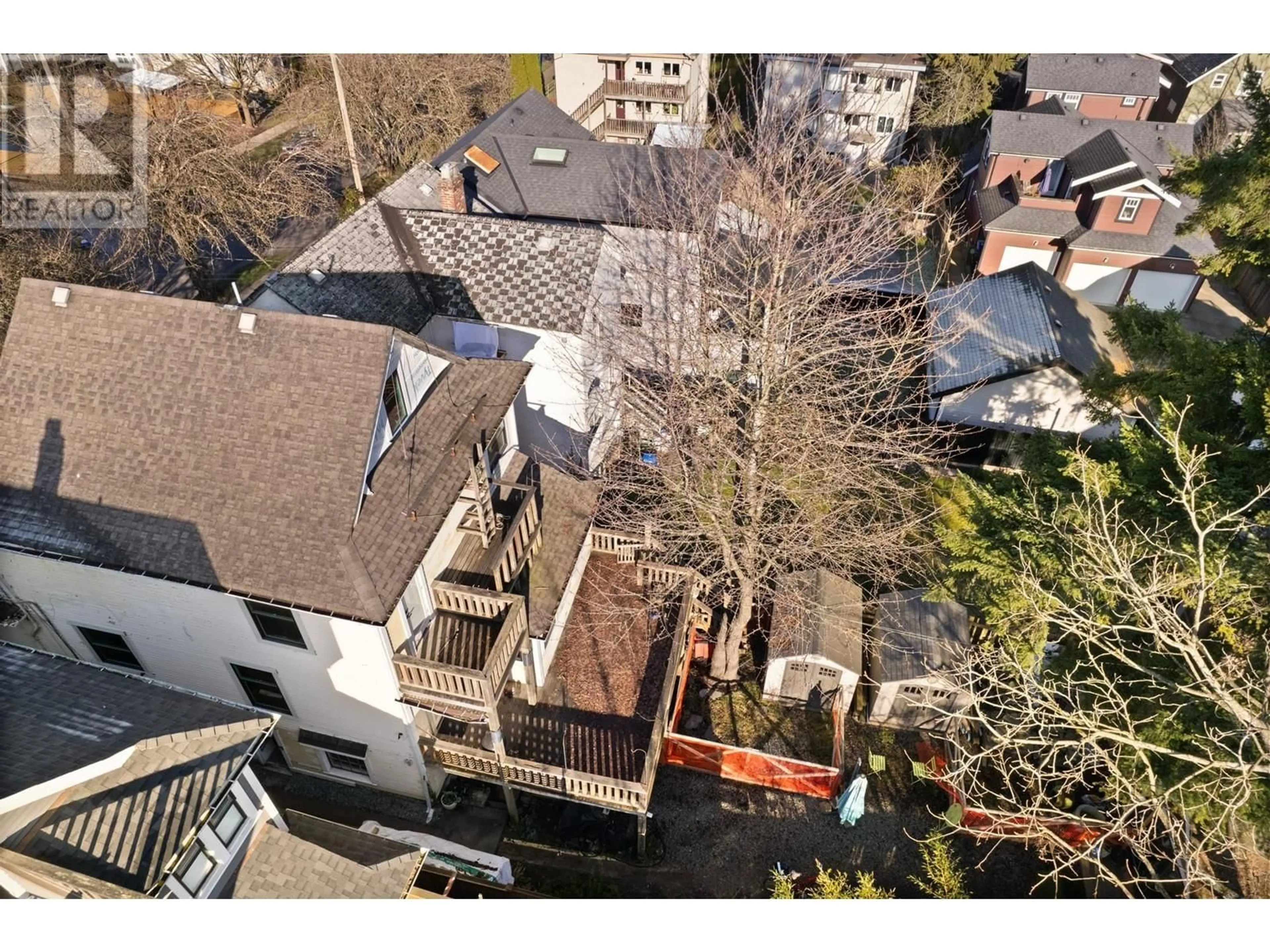 A pic from outside/outdoor area/front of a property/back of a property/a pic from drone, city buildings view from balcony for 3044 GLEN DRIVE, Vancouver British Columbia V5T4C1