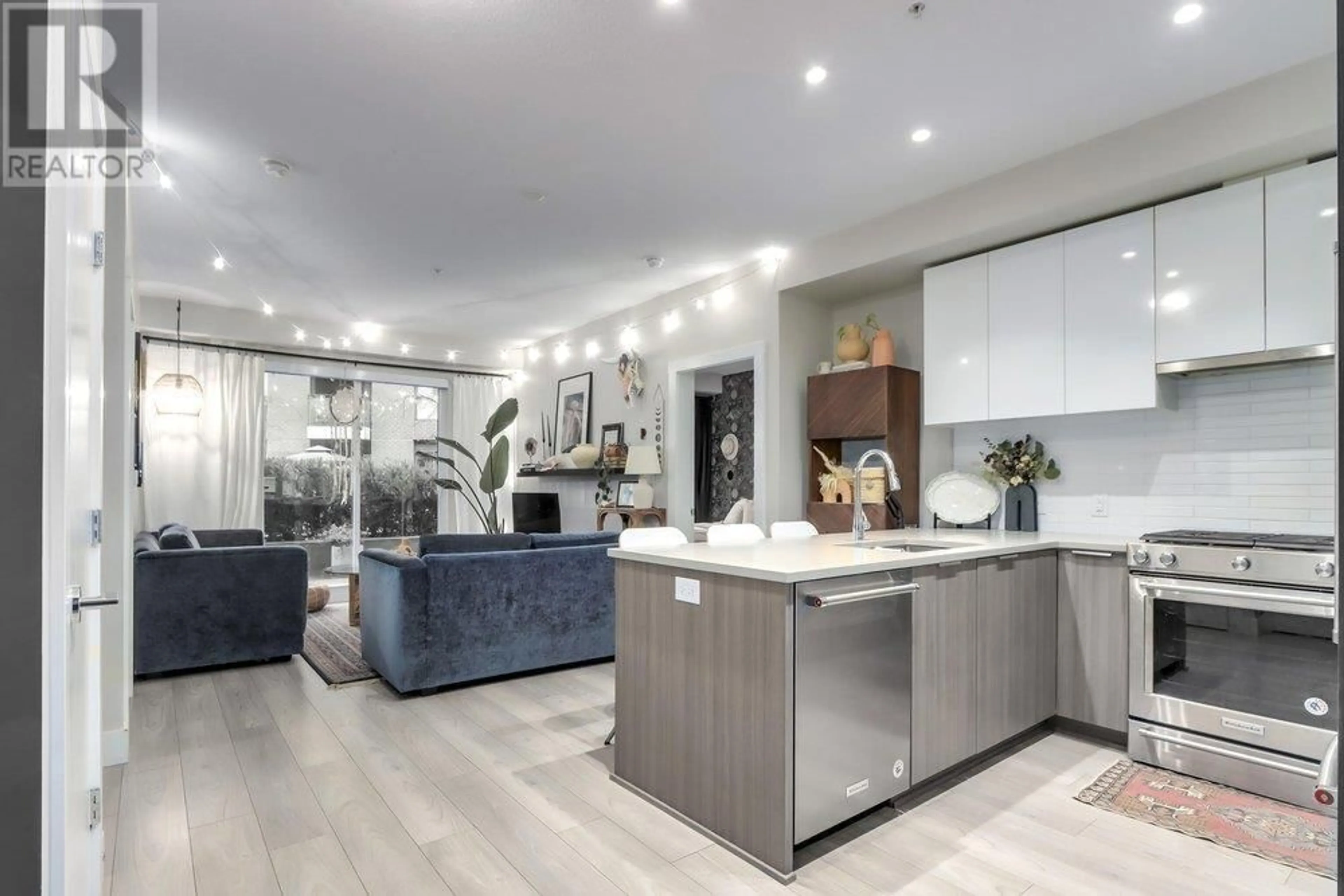 Open concept kitchen, unknown for 202 3588 SAWMILL CRESCENT, Vancouver British Columbia V5S0H5