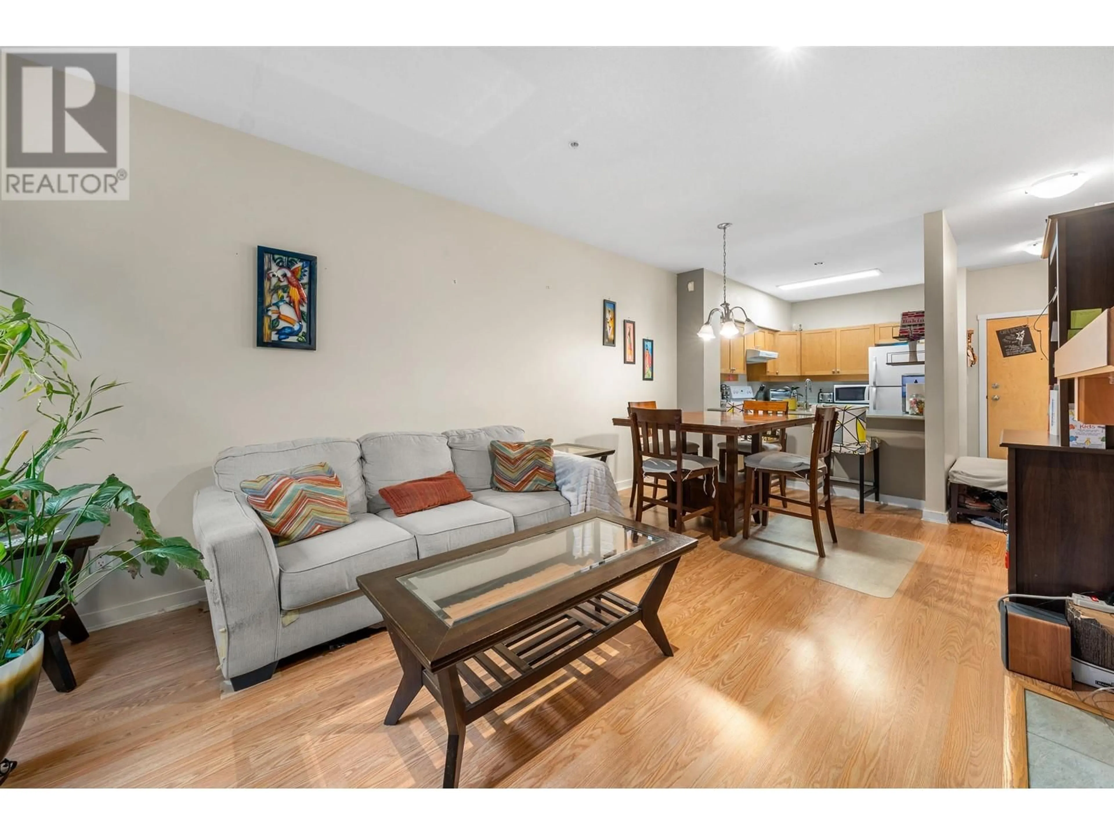 Living room with furniture, unknown for 108 808 SANGSTER PLACE, New Westminster British Columbia V3L5W3