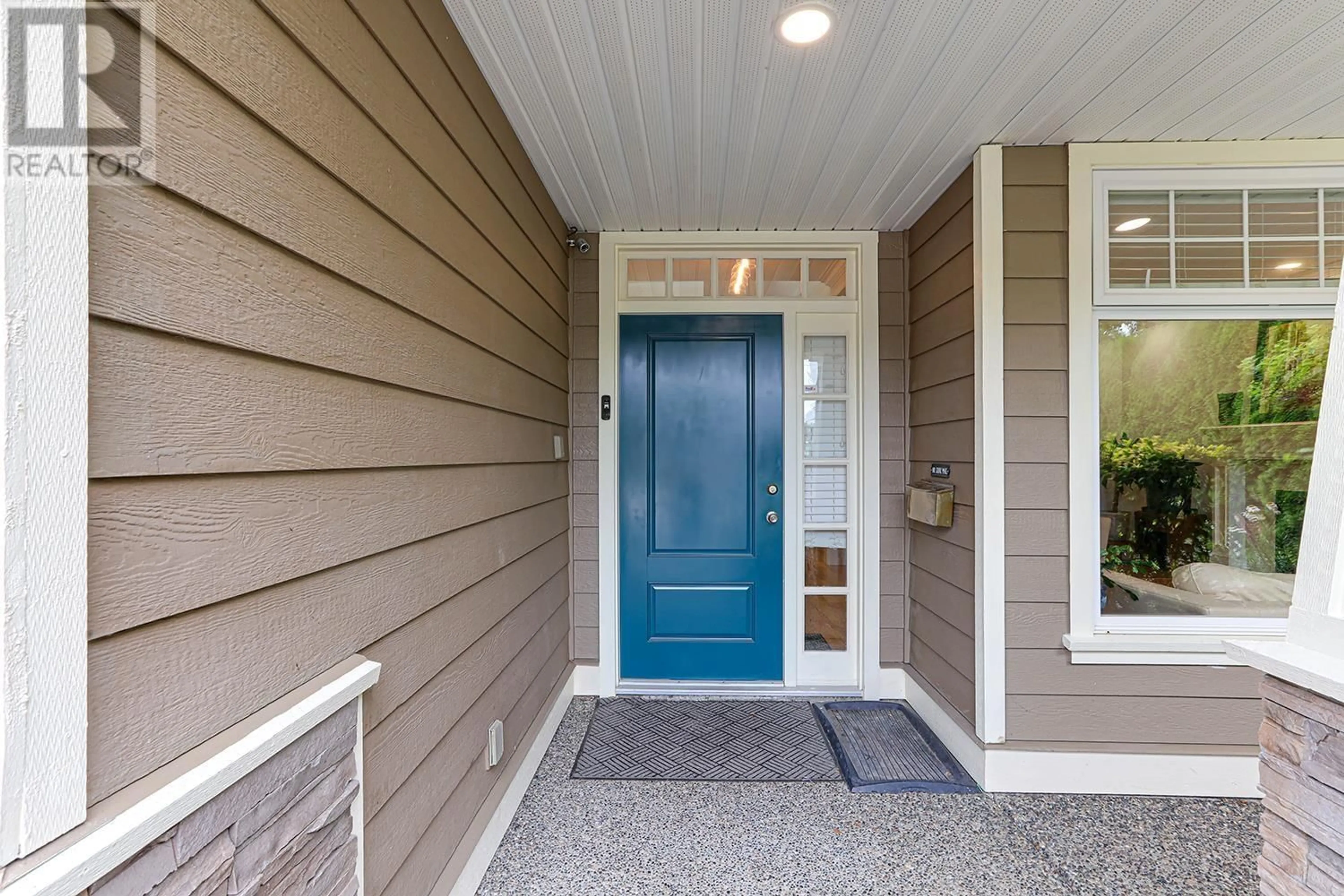 Indoor entryway for 5171 45 AVENUE, Delta British Columbia V4K1K6