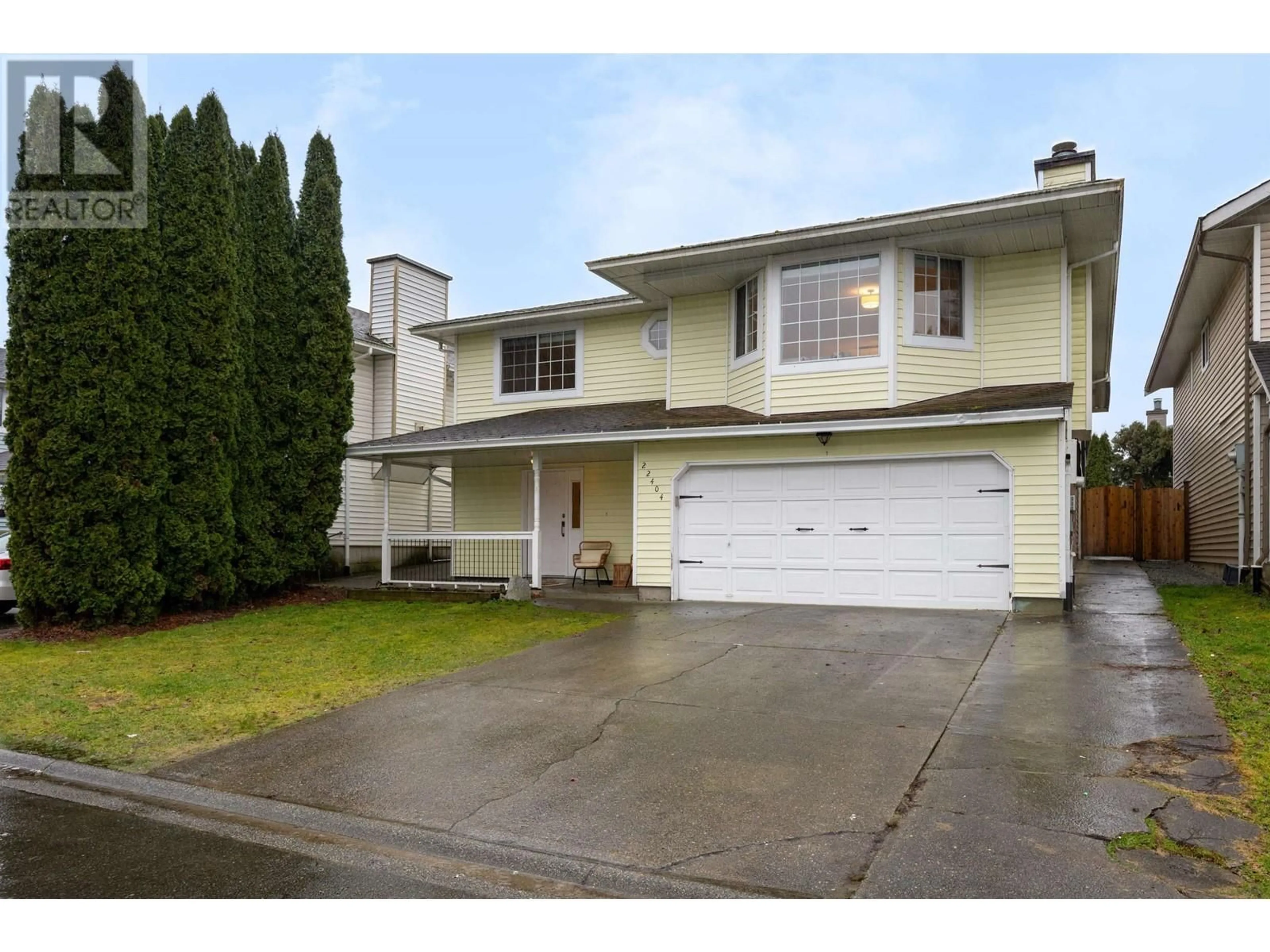 Home with vinyl exterior material, street for 22404 MORSE CRESCENT, Maple Ridge British Columbia V2X9G6