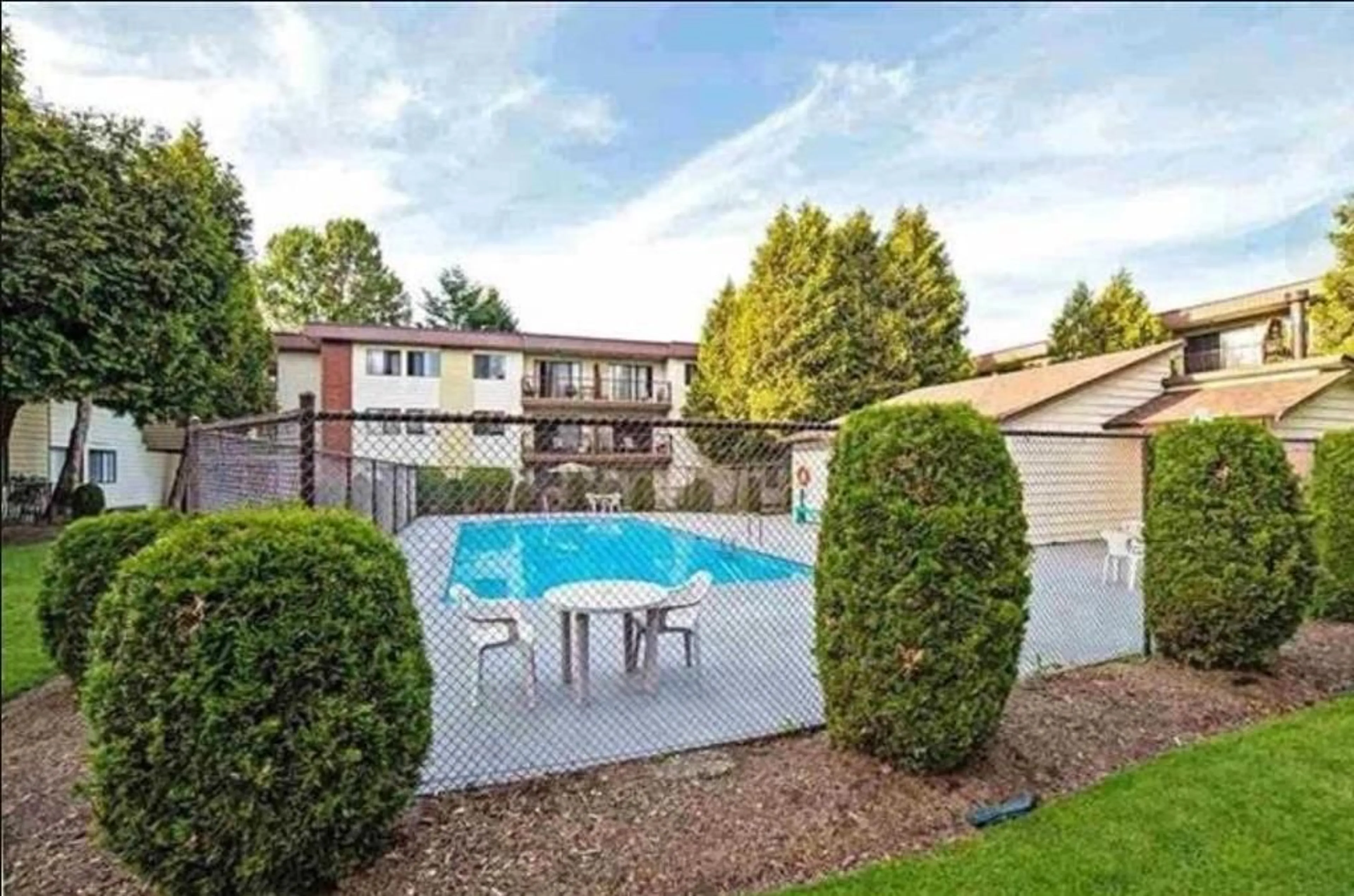 Pool for B209 1909 SALTON ROAD, Abbotsford British Columbia V2S5B6