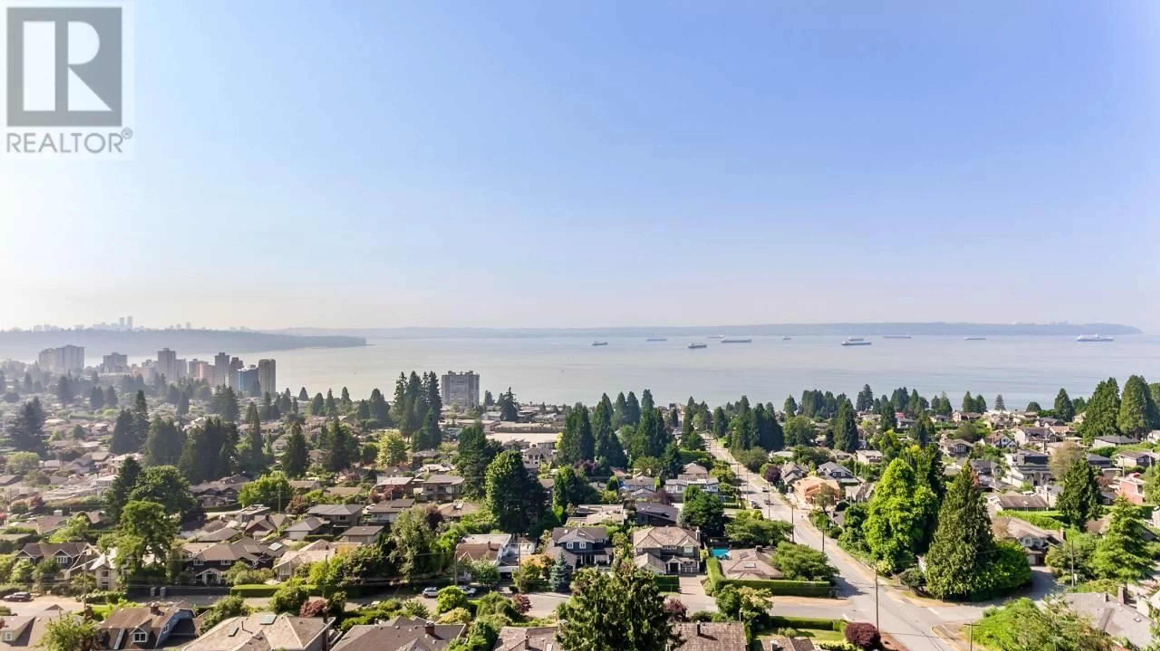 A pic from outside/outdoor area/front of a property/back of a property/a pic from drone, water/lake/river/ocean view for 2479 OTTAWA AVENUE, West Vancouver British Columbia V7V2T2