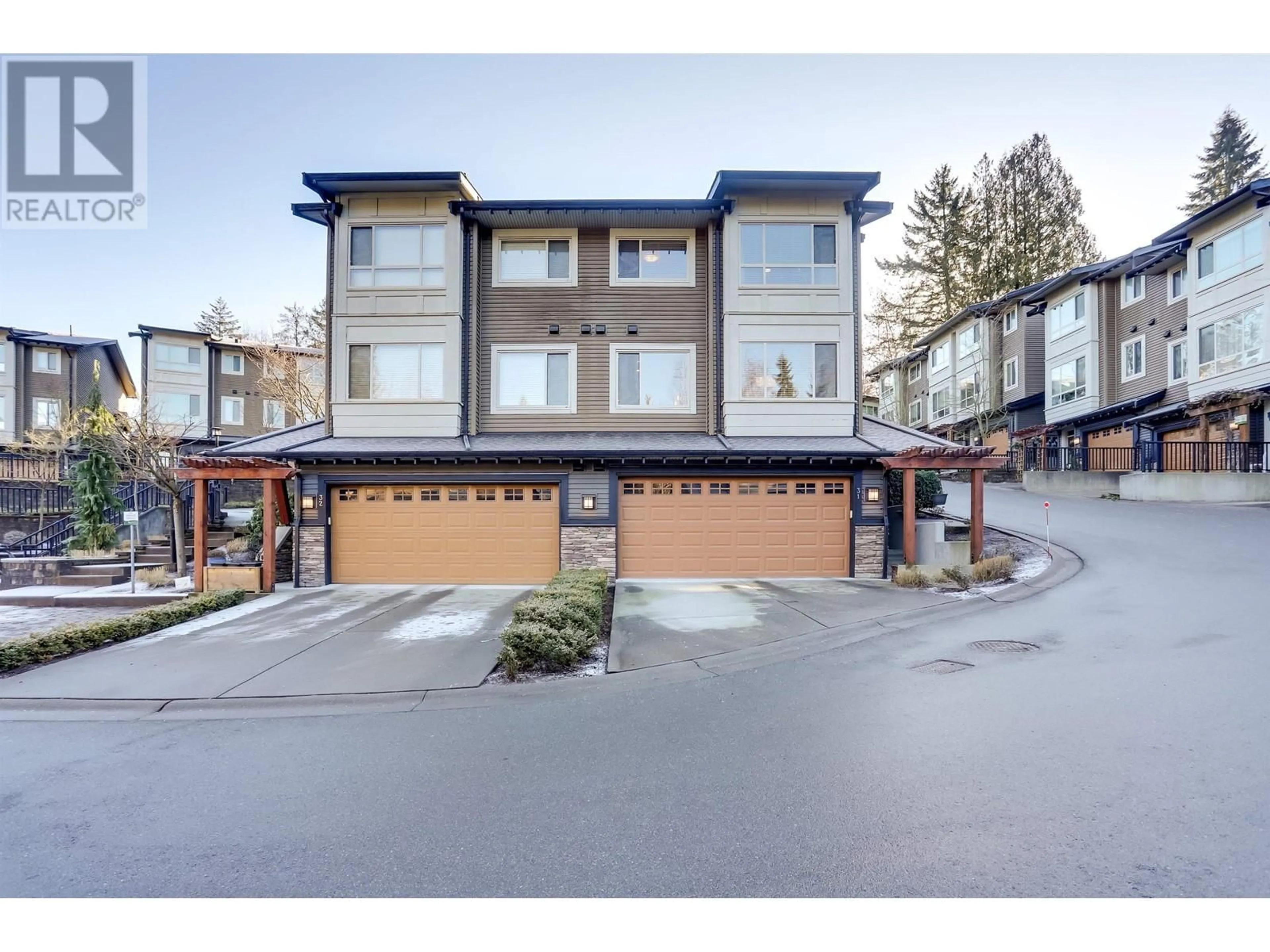 A pic from outside/outdoor area/front of a property/back of a property/a pic from drone, street for 31 23986 104 AVENUE, Maple Ridge British Columbia V2W0G8