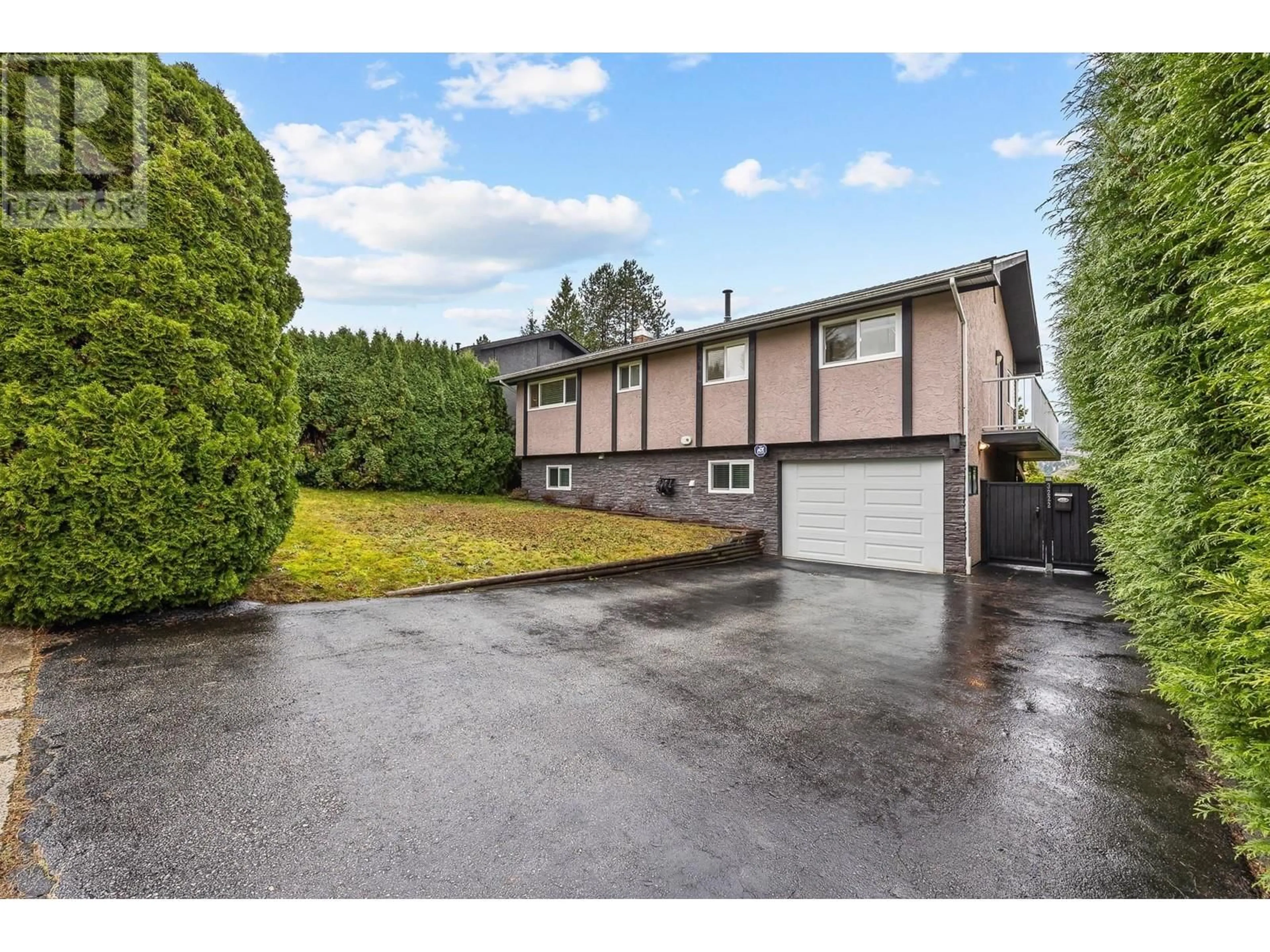 A pic from outside/outdoor area/front of a property/back of a property/a pic from drone, street for 3222 MARINER WAY, Coquitlam British Columbia V3C4K7