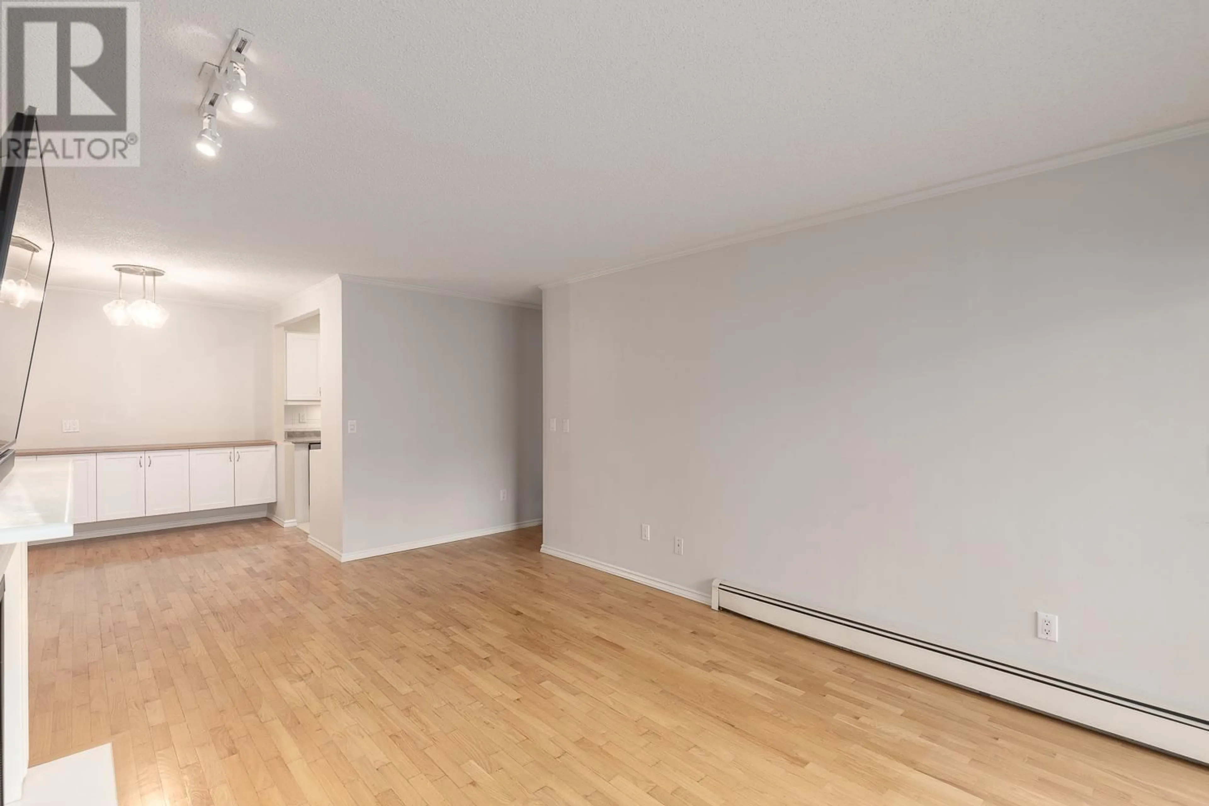 A pic of a room for 403 1405 W 15TH AVENUE, Vancouver British Columbia V6H3R2