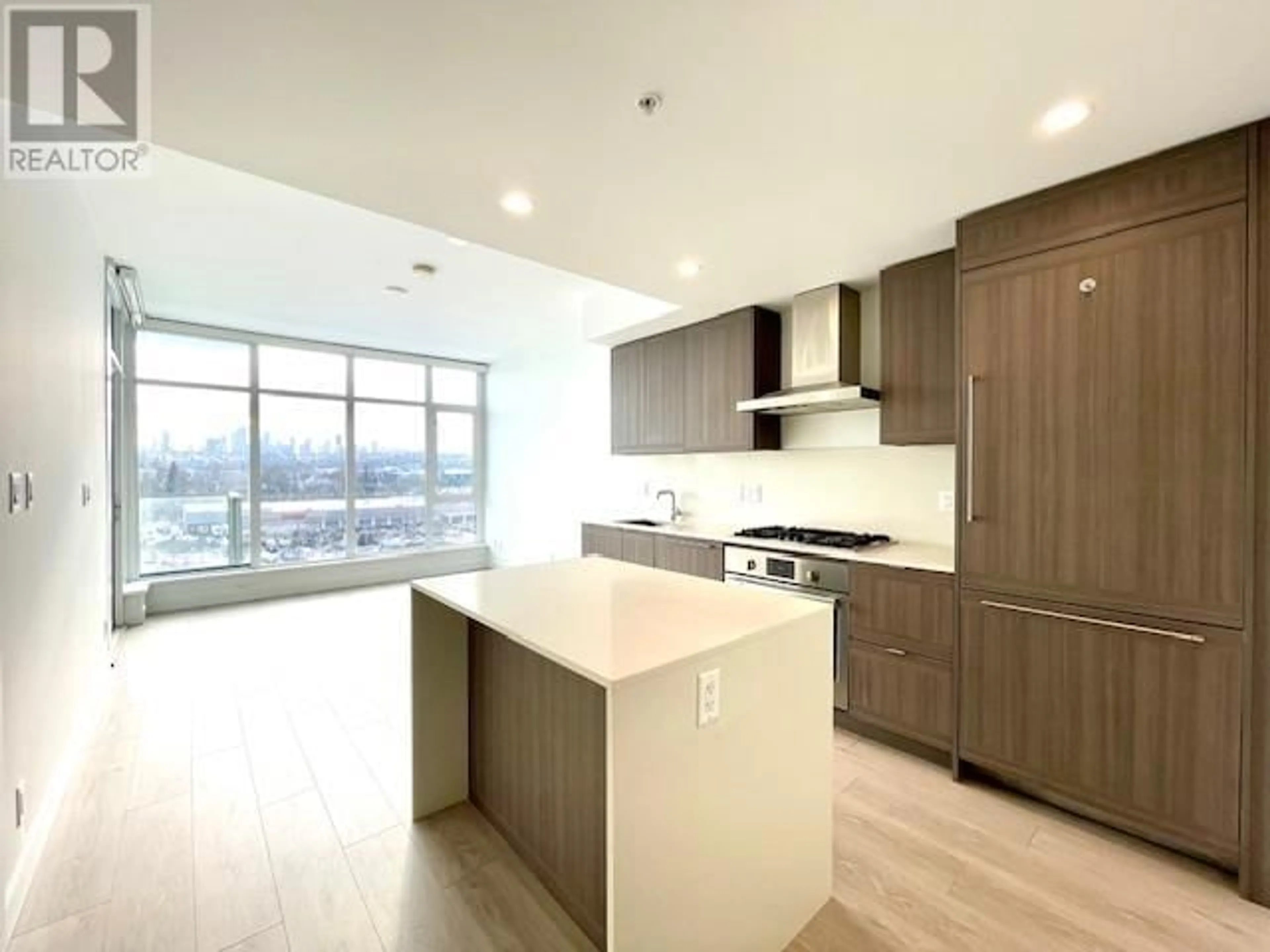 Open concept kitchen, unknown for 909 2351 BETA AVENUE, Burnaby British Columbia V5C0M2