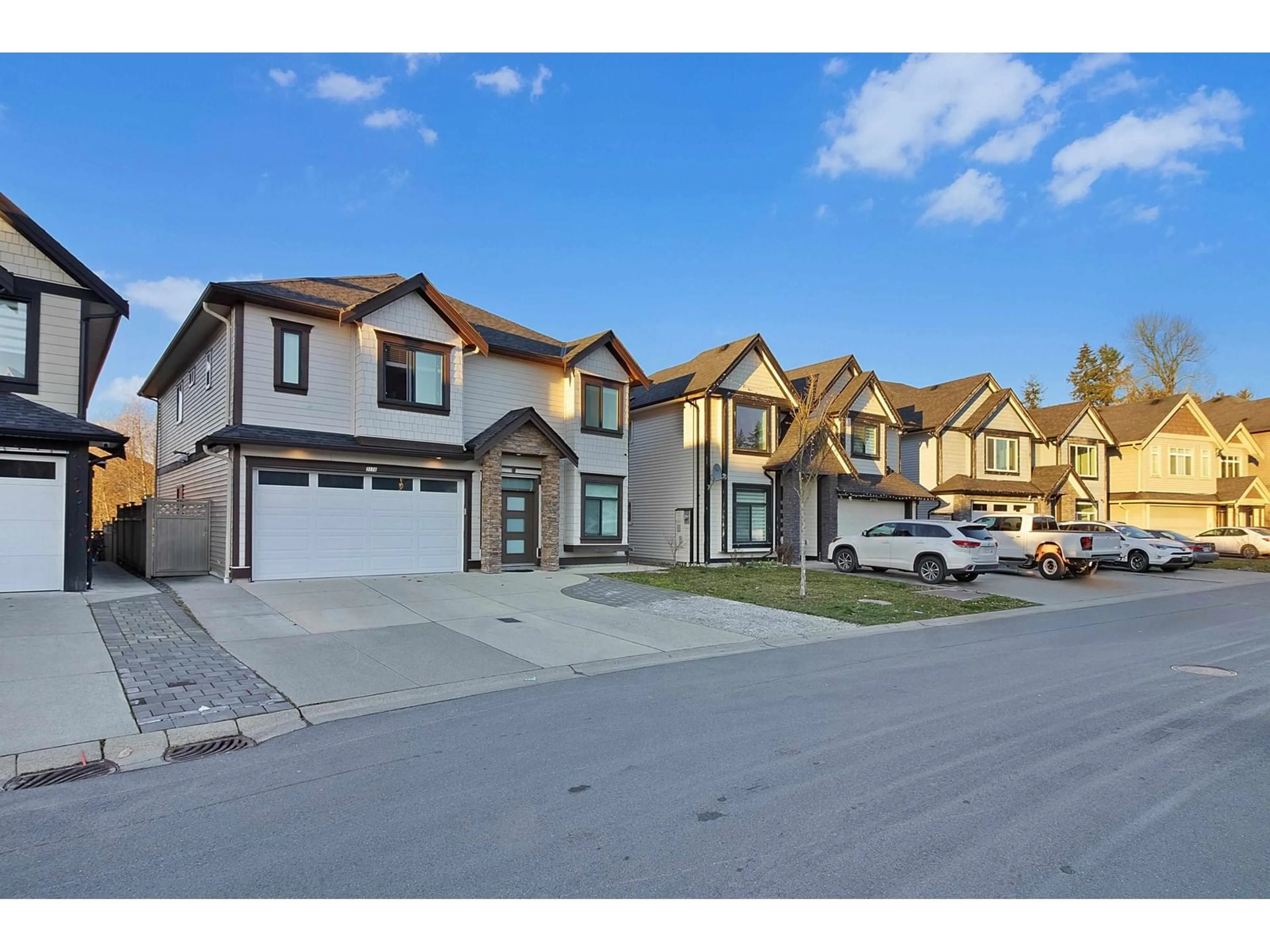 Unknown for 3176 ENGINEER CRESCENT, Abbotsford British Columbia V4X0A7