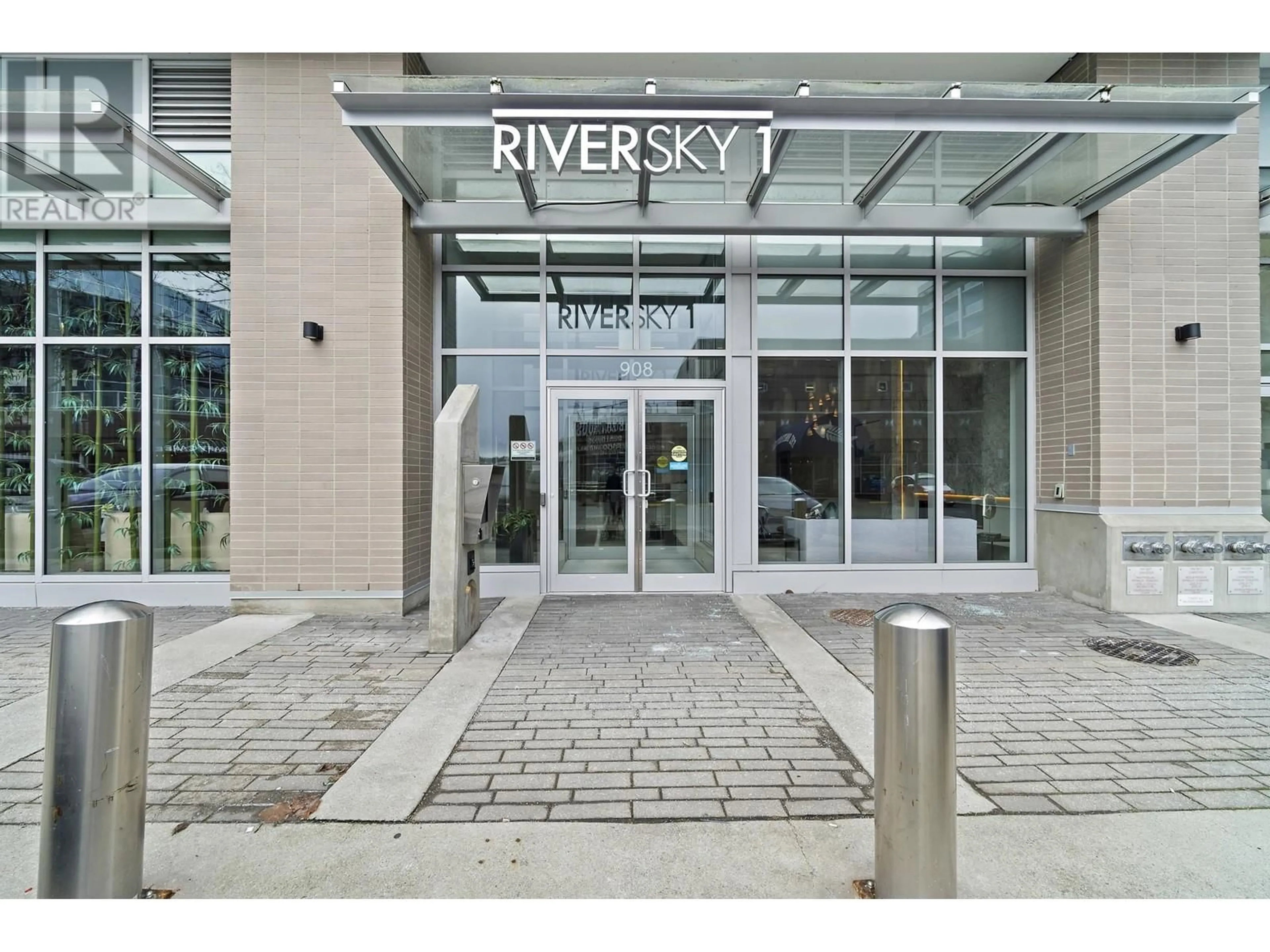 Indoor foyer for 1409 908 QUAYSIDE DRIVE, New Westminster British Columbia V3M0L4