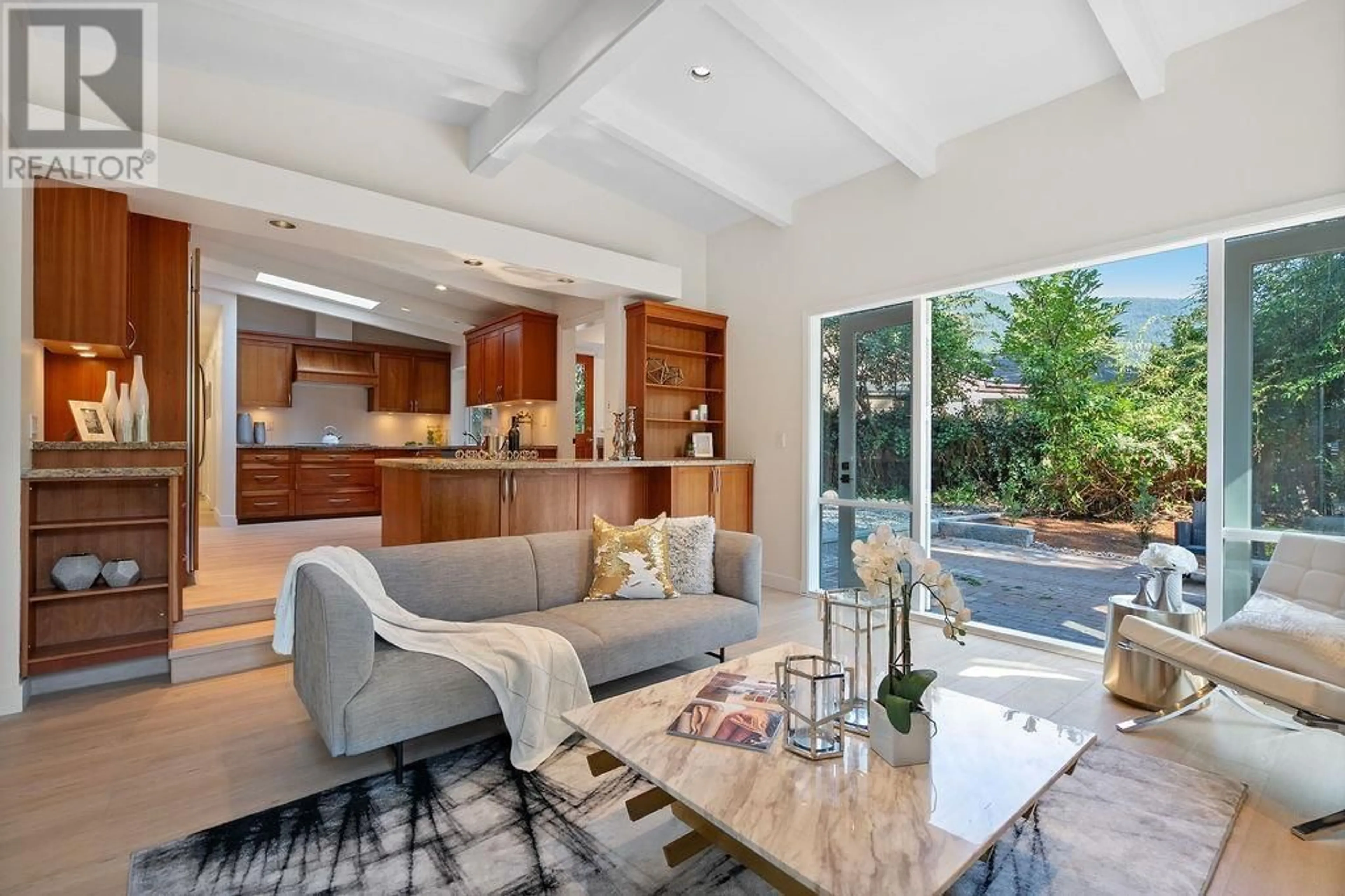 Living room with furniture, ceramic/tile floor for 4692 GLENWOOD AVENUE, North Vancouver British Columbia V7R4G7