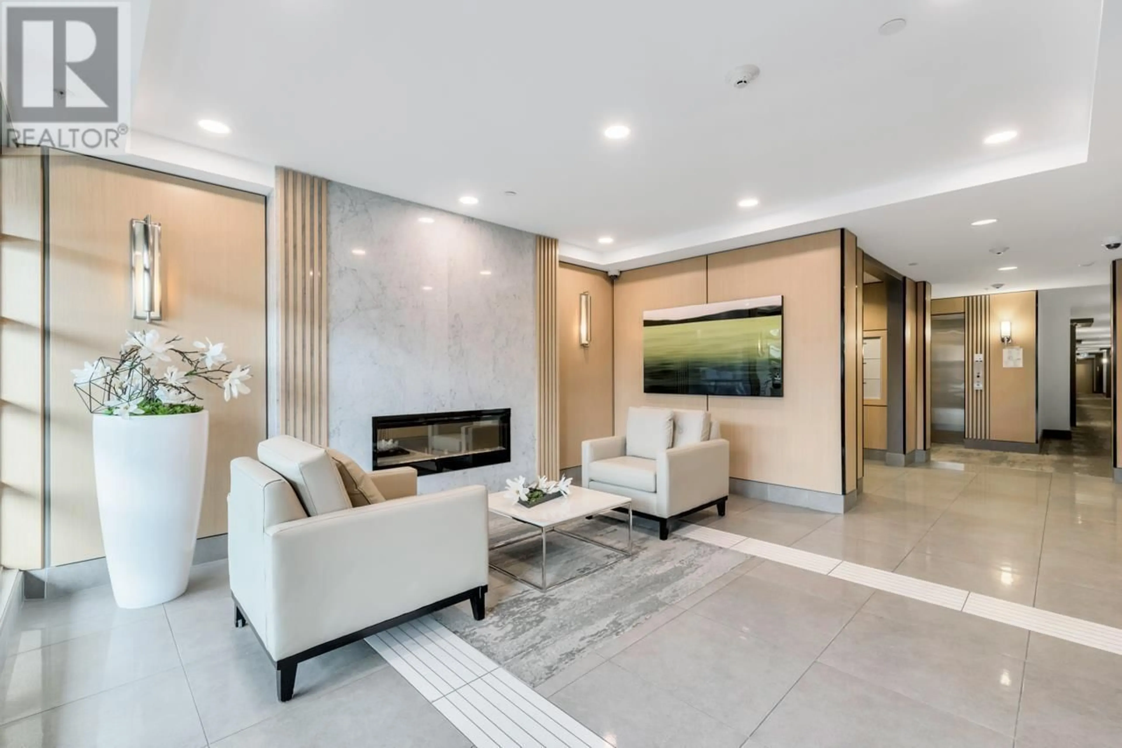 Lobby for 301 - 609 COTTONWOOD AVENUE, Coquitlam British Columbia V3J0H2