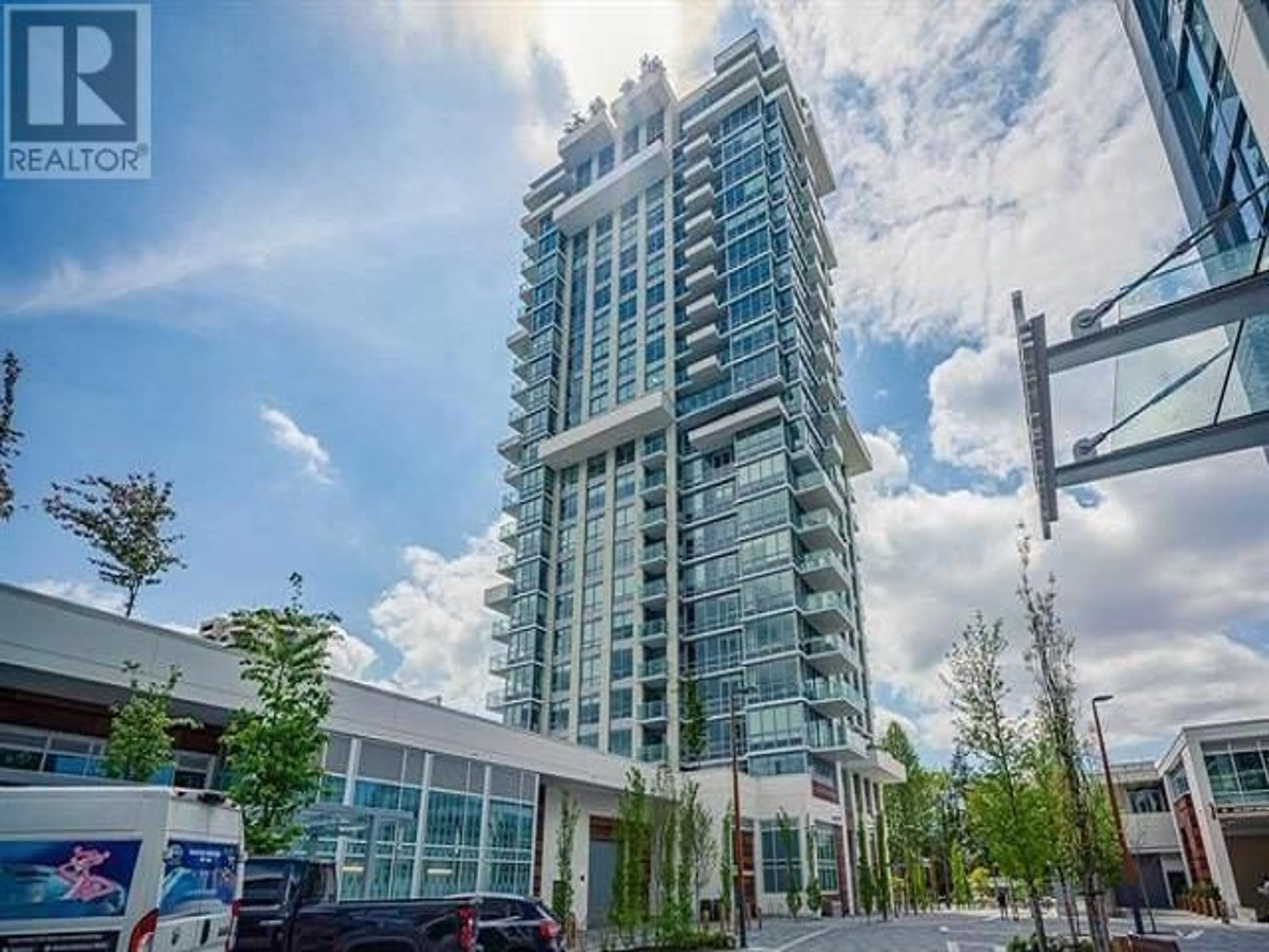 Indoor foyer for 704 - 1675 LIONS GATE LANE, North Vancouver British Columbia V7P0E3