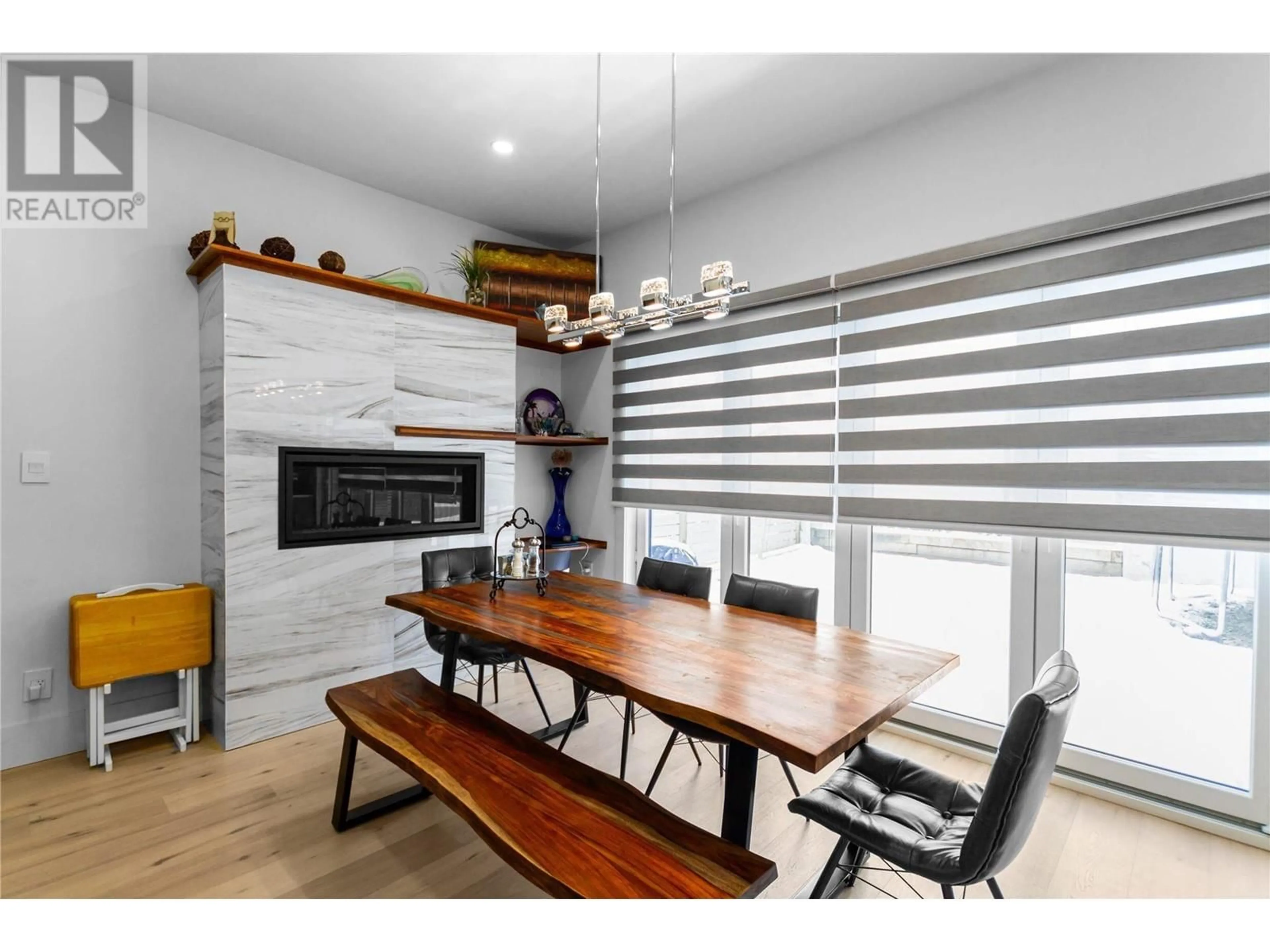 Dining room, wood/laminate floor for 1409 SIXTH AVENUE, New Westminster British Columbia V3M2C5