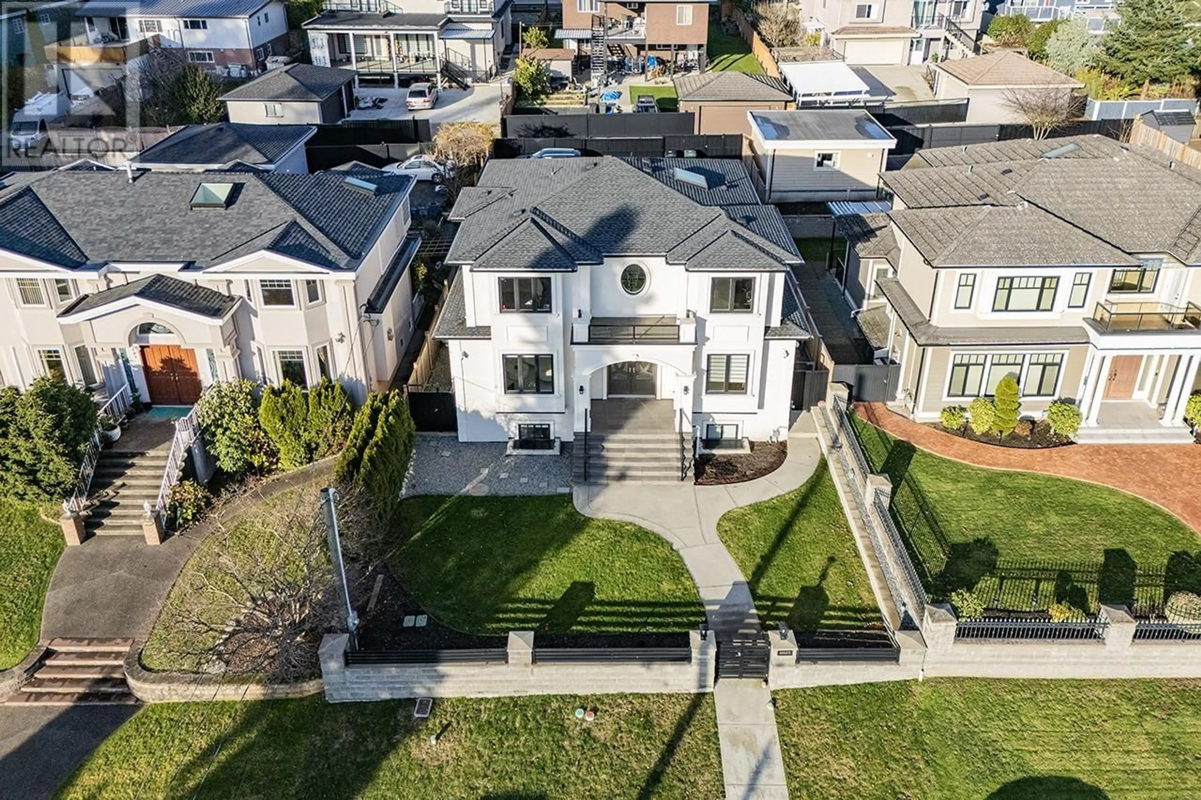 A pic from outside/outdoor area/front of a property/back of a property/a pic from drone, street for 4825 NEVILLE STREET, Burnaby British Columbia V5J2H4