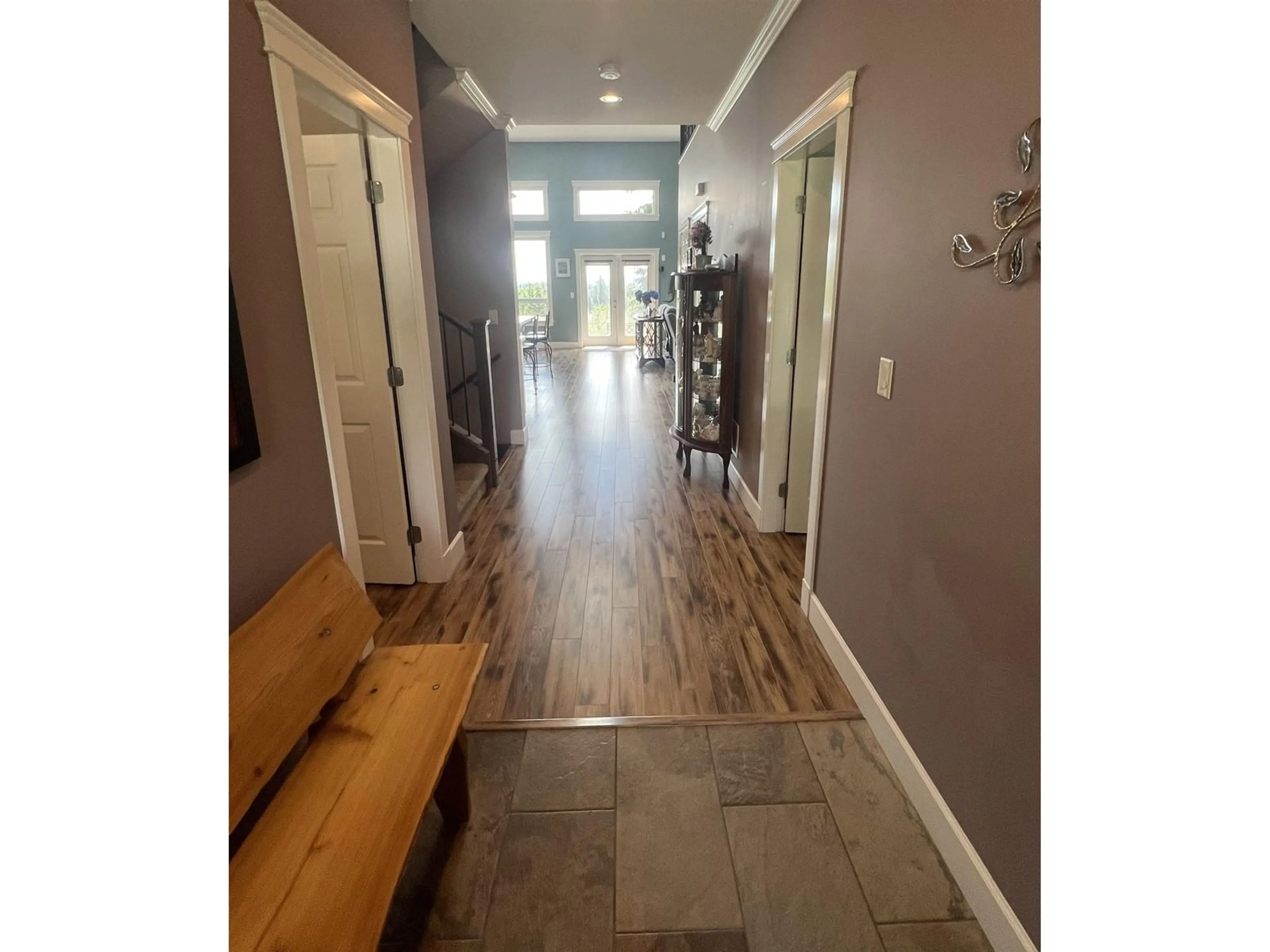 Indoor entryway for 31686 BENCH, Mission British Columbia V4S1E6