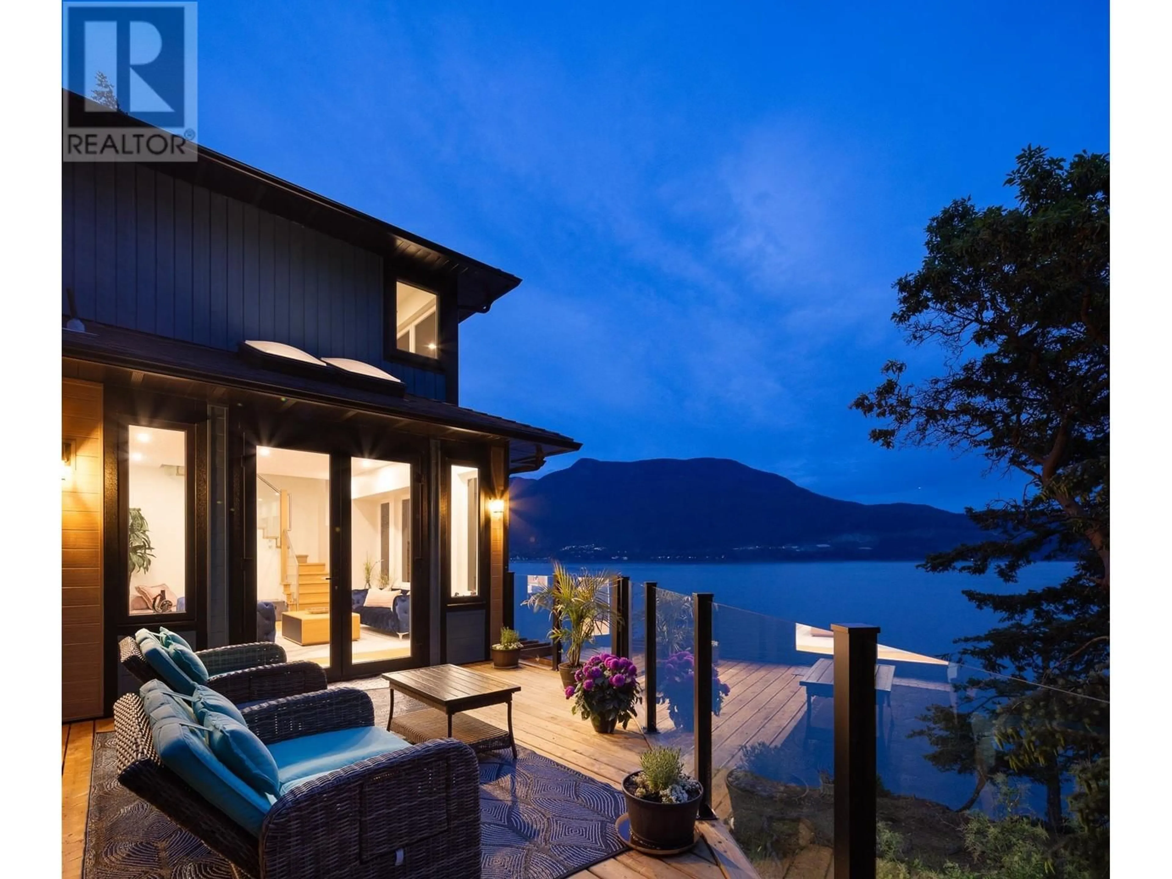 Patio, water/lake/river/ocean view for 1531 EAGLE CLIFF ROAD, Bowen Island British Columbia V0N1G1