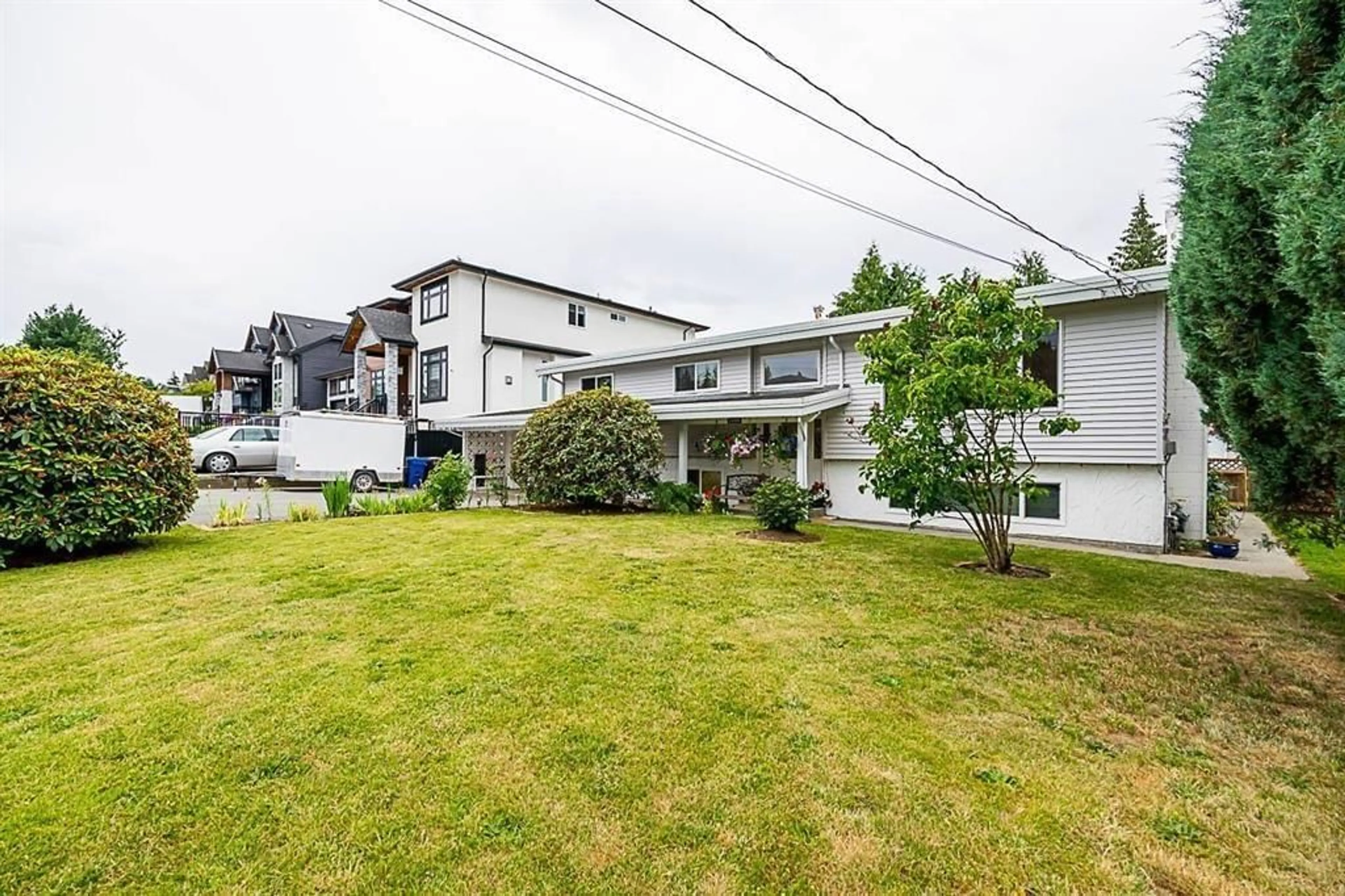 Patio, unknown for 2339 WESTERLY STREET, Abbotsford British Columbia V2T2M5