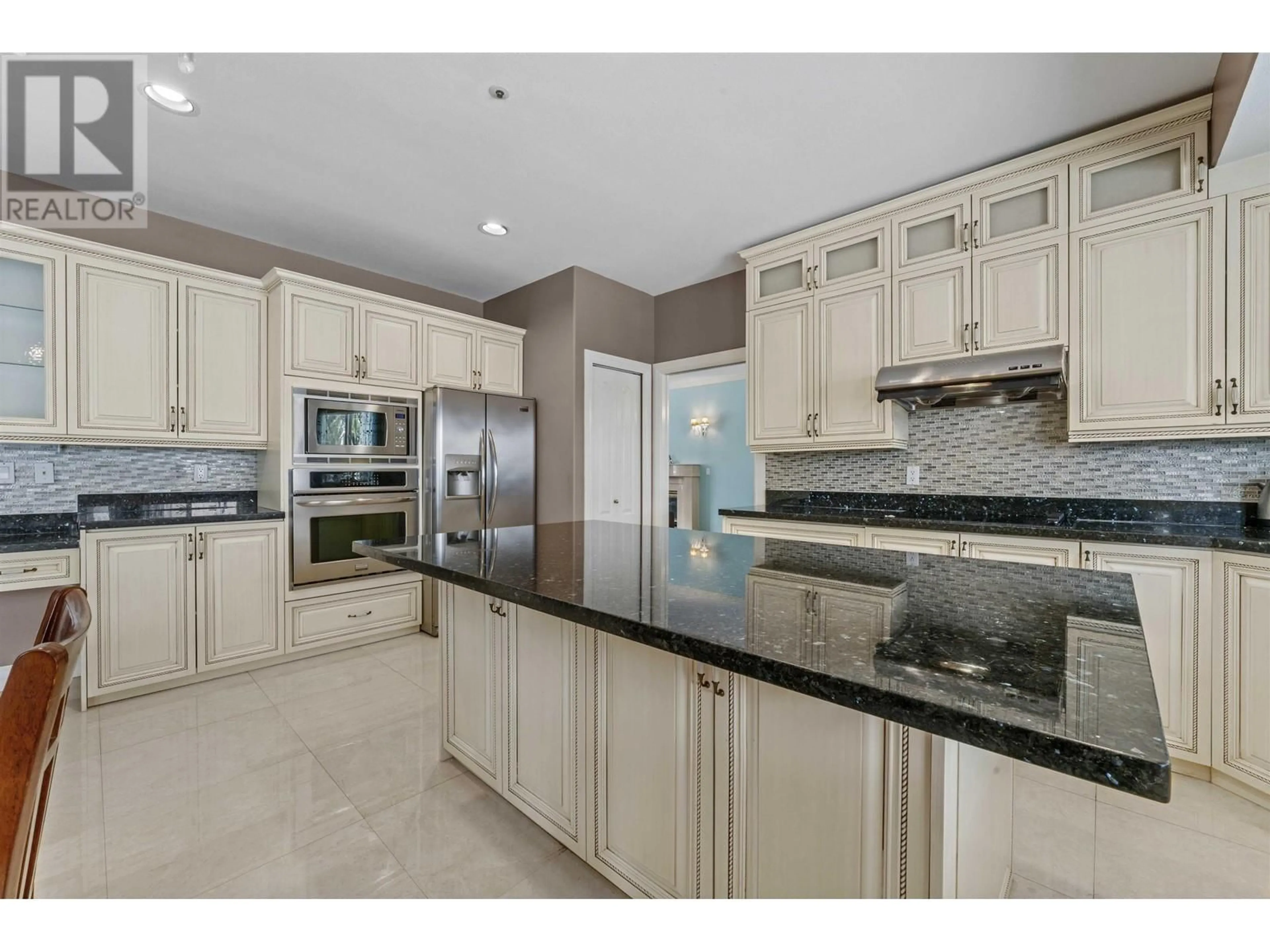 Open concept kitchen, ceramic/tile floor for 6230 CYPRESS STREET, Vancouver British Columbia V6M3S2