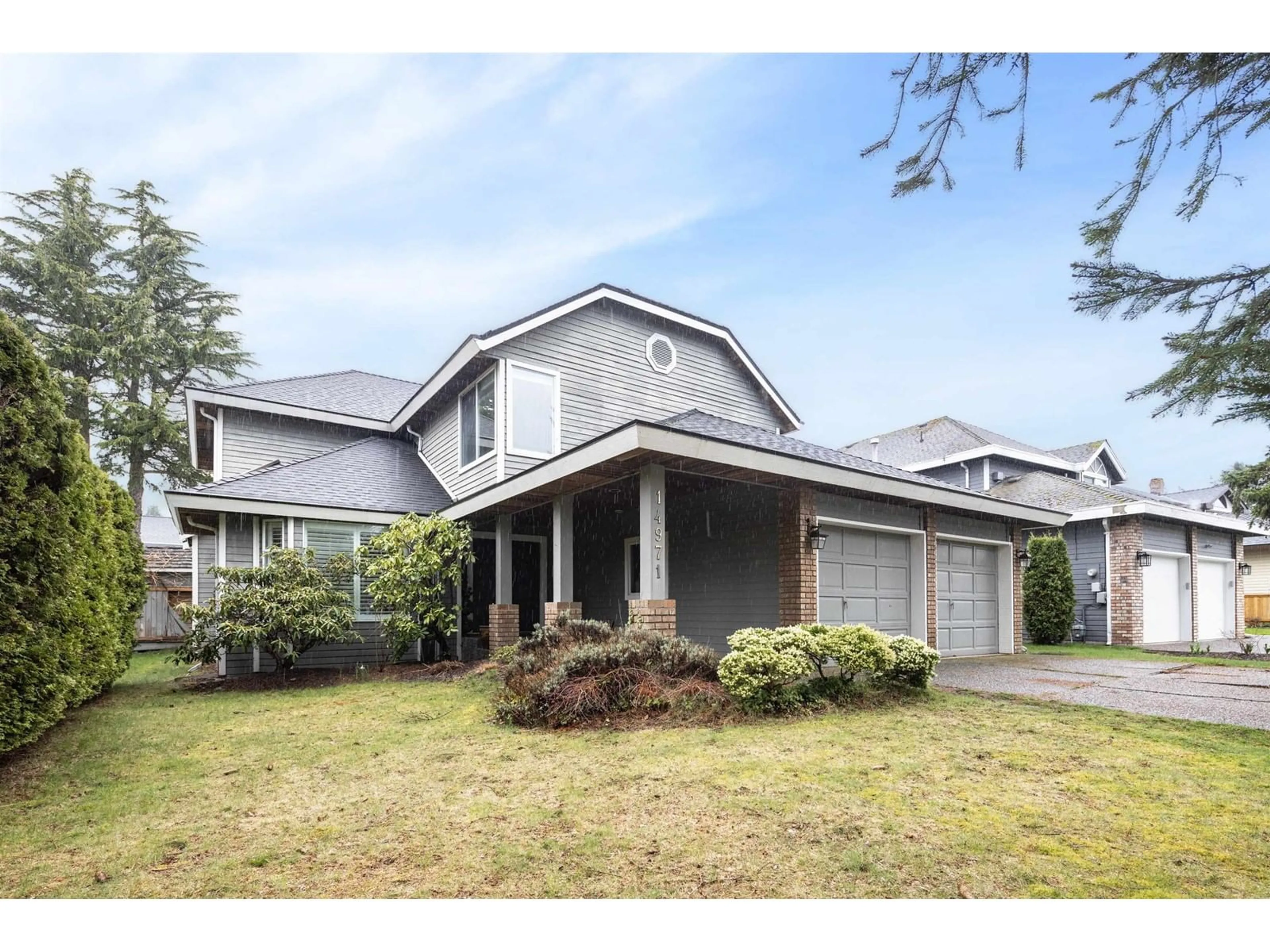 Home with vinyl exterior material, street for 14971 21, Surrey British Columbia V4A8G3