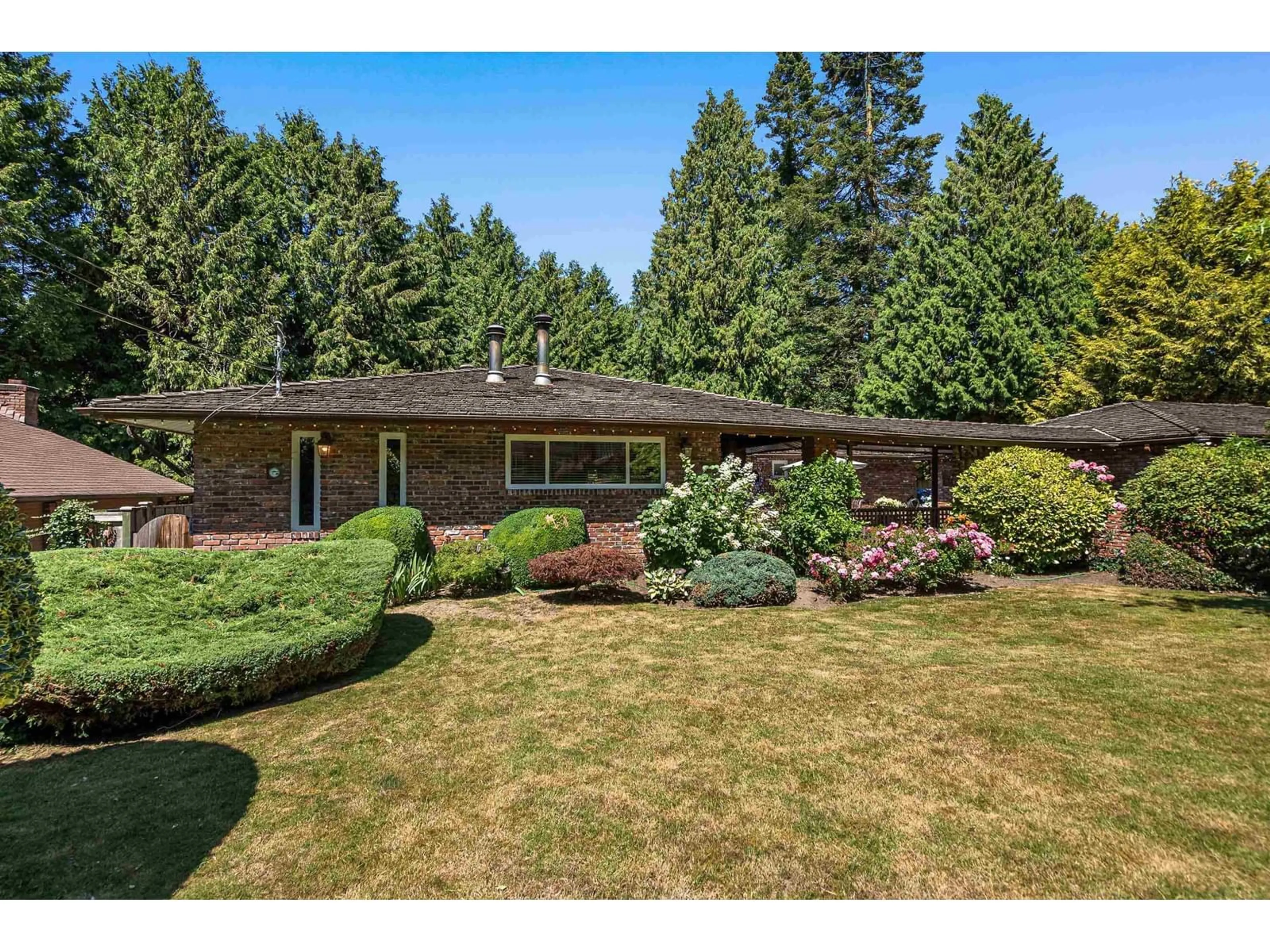 Unknown for 13937 35A, Surrey British Columbia V4P1L2