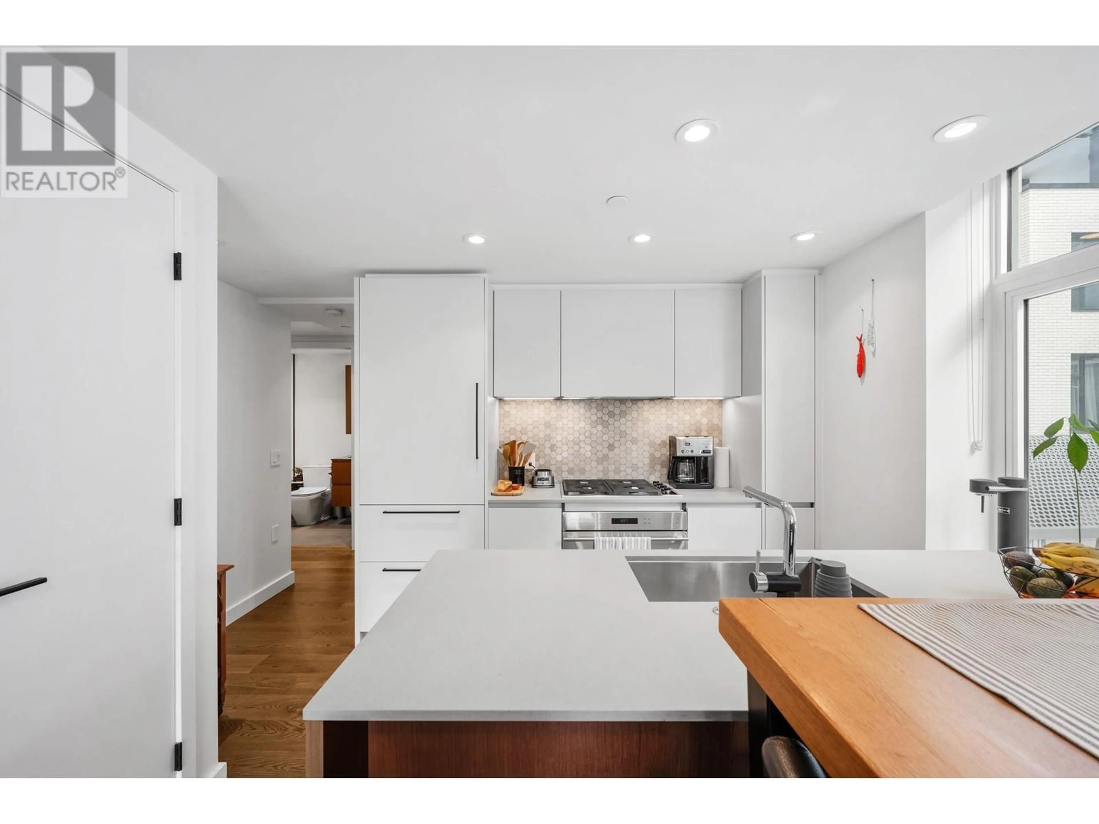 Open concept kitchen, unknown for 303 1365 DAVIE STREET, Vancouver British Columbia V6E1N5