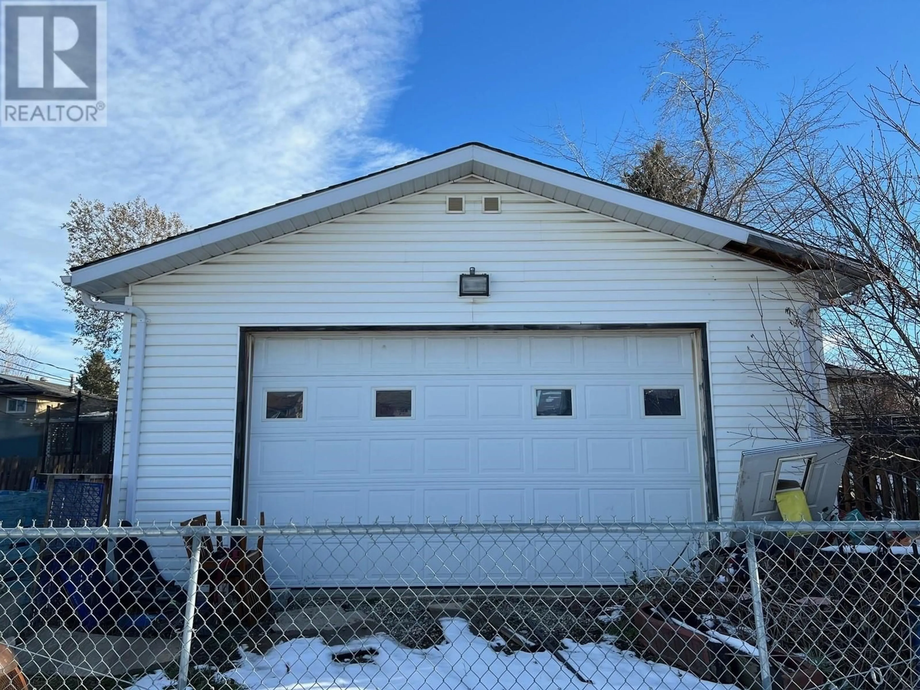 Indoor garage for 8512 88 STREET, Fort St. John British Columbia V1J6B3