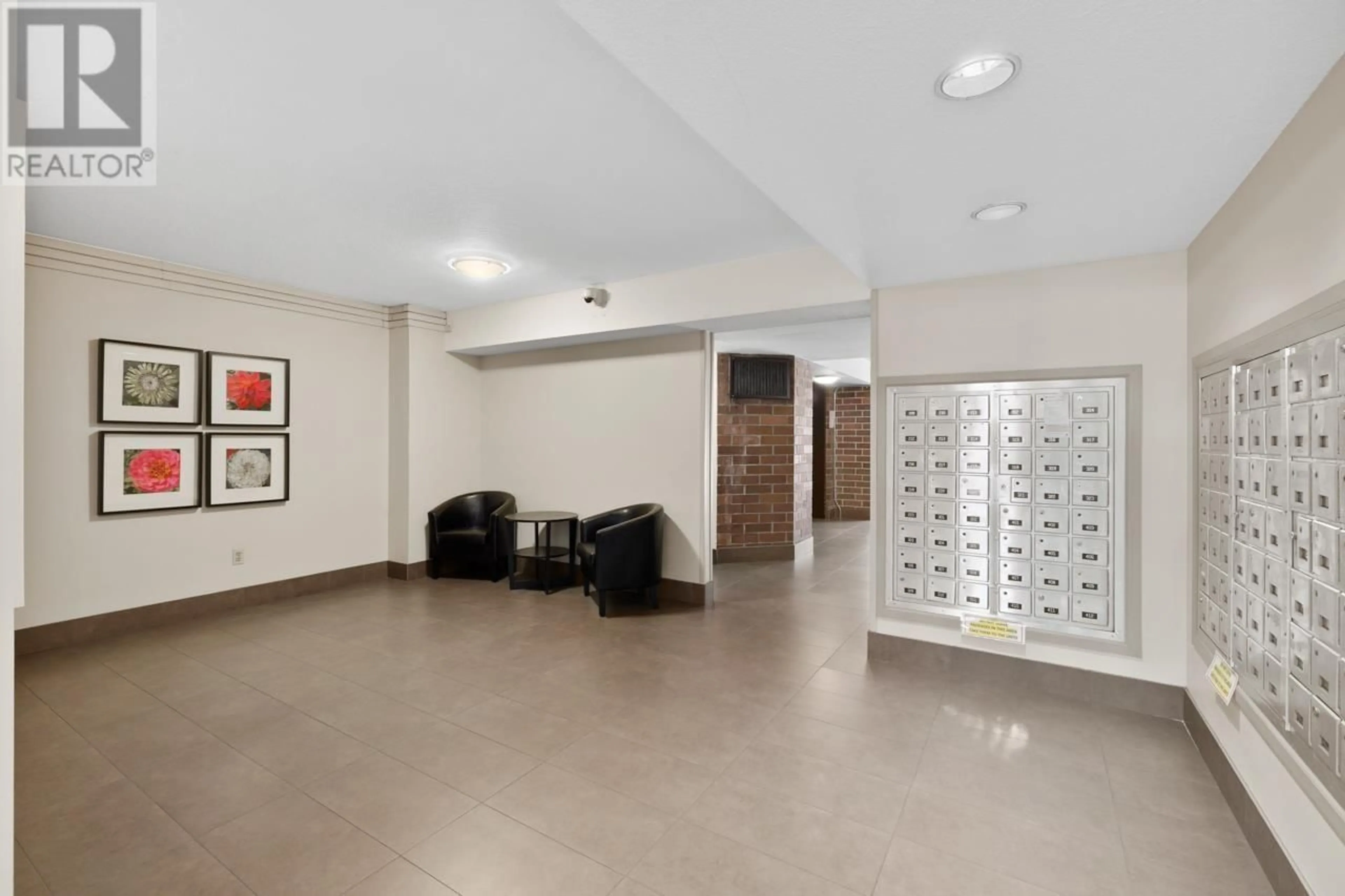 Indoor foyer for 508 1330 BURRARD STREET, Vancouver British Columbia V6Z2B8