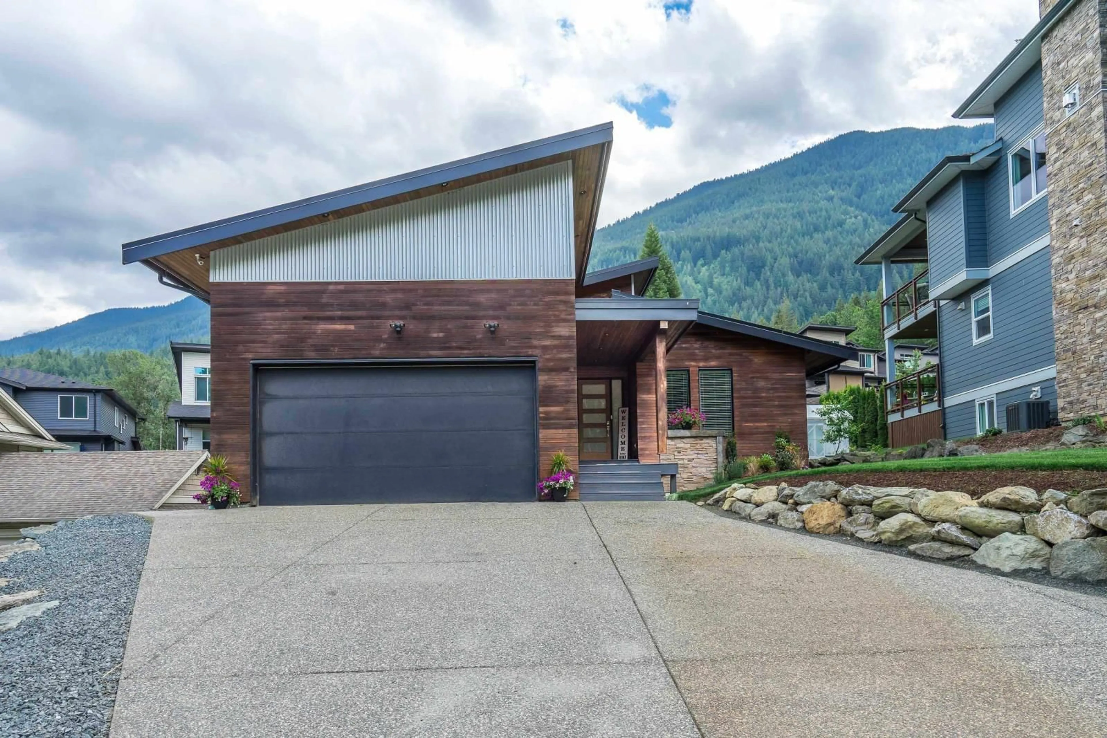 Home with brick exterior material, mountain view for 7182 MARBLE HILL ROAD|Eastern Hillsides, Chilliwack British Columbia V4Z0A3