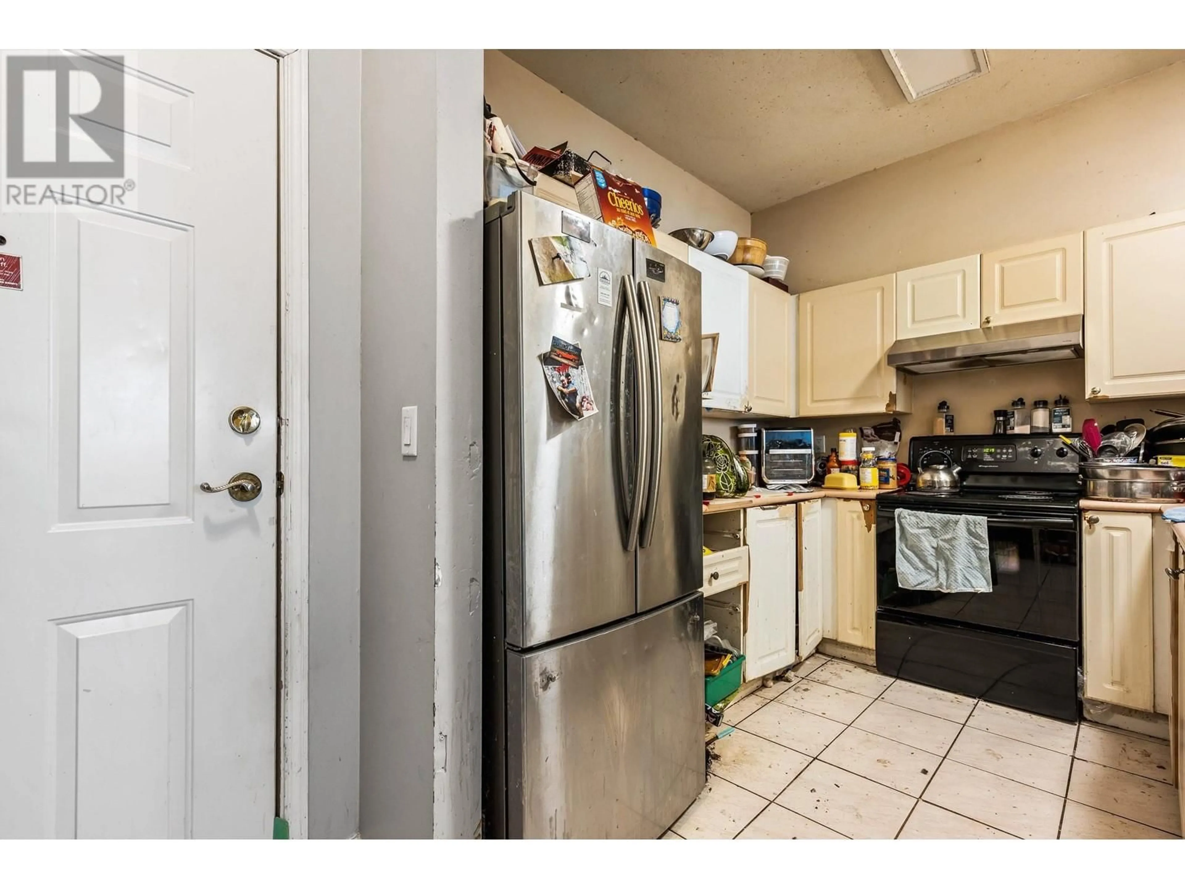 Standard kitchen, unknown for 101 - 2340 HAWTHORNE AVENUE, Port Coquitlam British Columbia V3C1W9