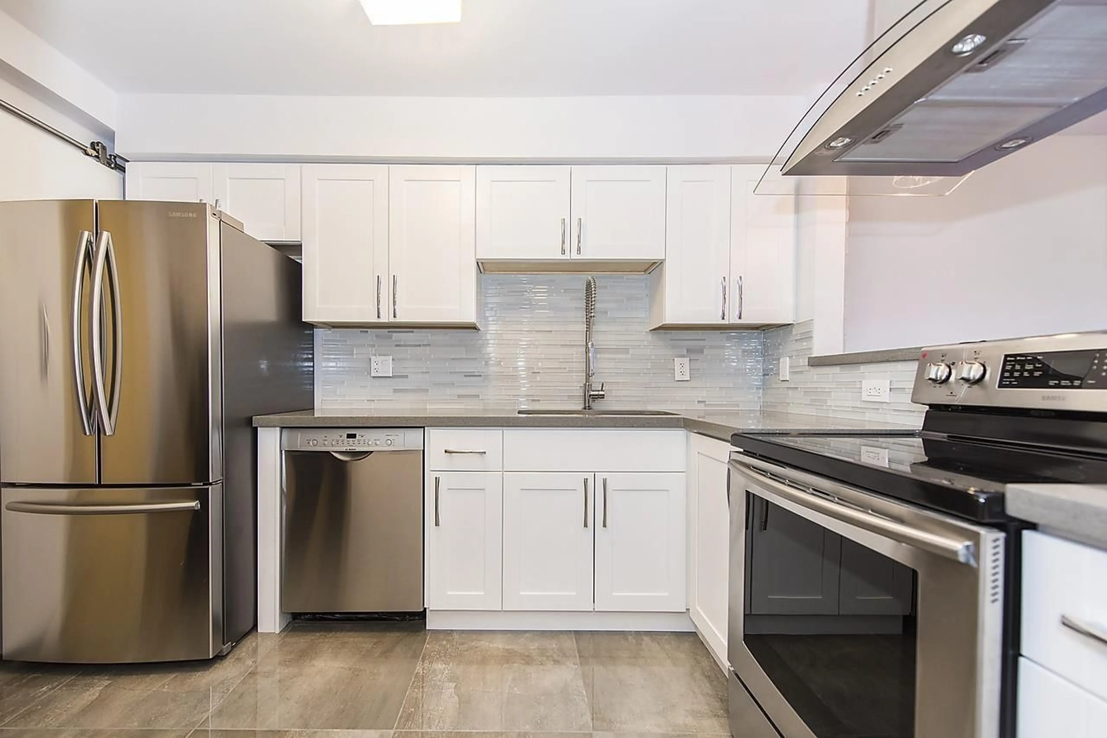 Standard kitchen, ceramic/tile floor for 108 17661 58A AVENUE, Surrey British Columbia V3S1N4