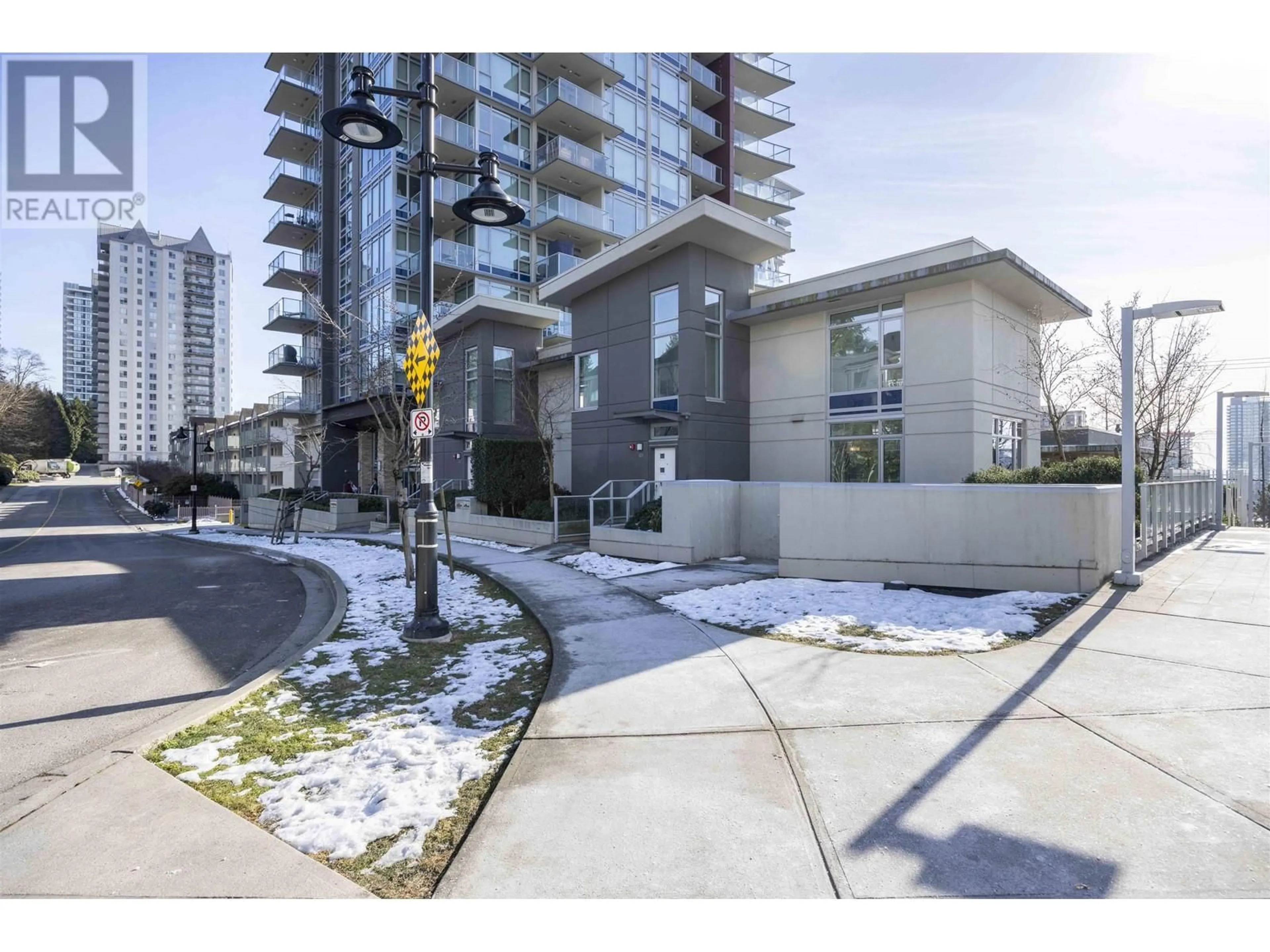 Unknown for 101 - 518 WHITING WAY, Coquitlam British Columbia V3J0H7