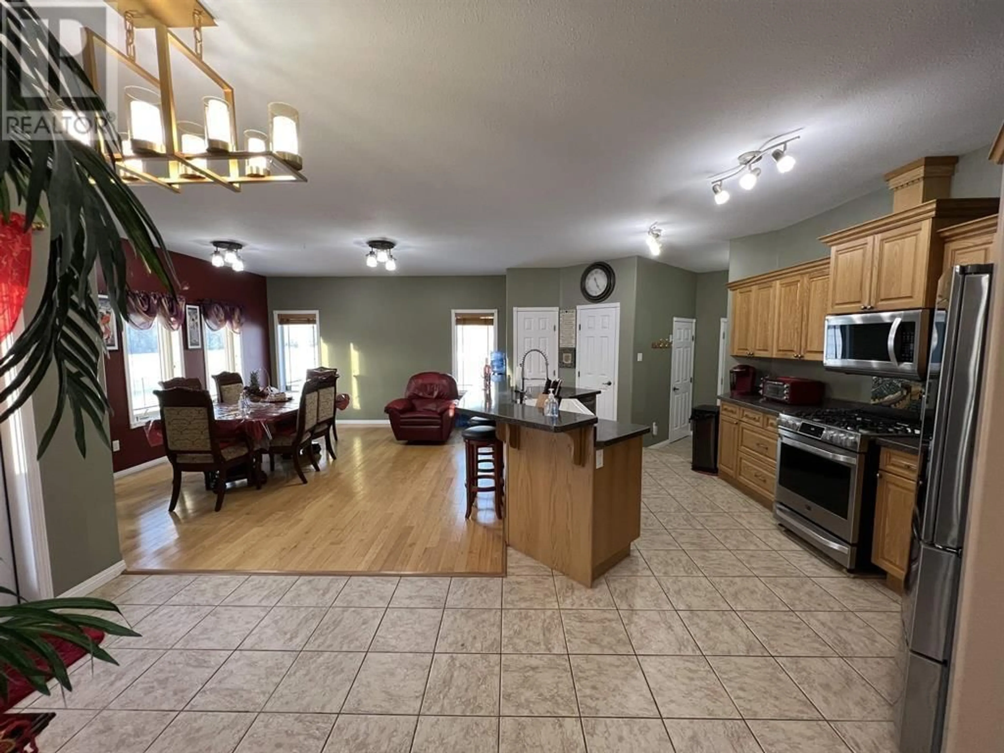 Open concept kitchen, unknown for 2 6550 OLD ALASKA HIGHWAY, Fort Nelson British Columbia V0C1R0