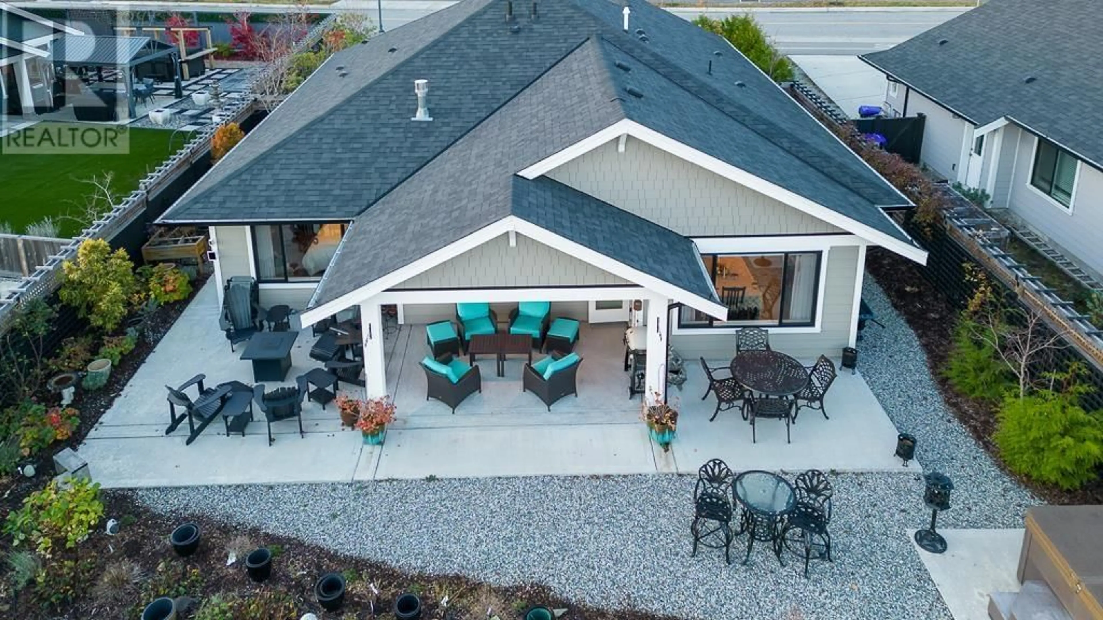 A pic from outside/outdoor area/front of a property/back of a property/a pic from drone, mountain view for 5620 DERBY ROAD, Sechelt British Columbia V0N3A7