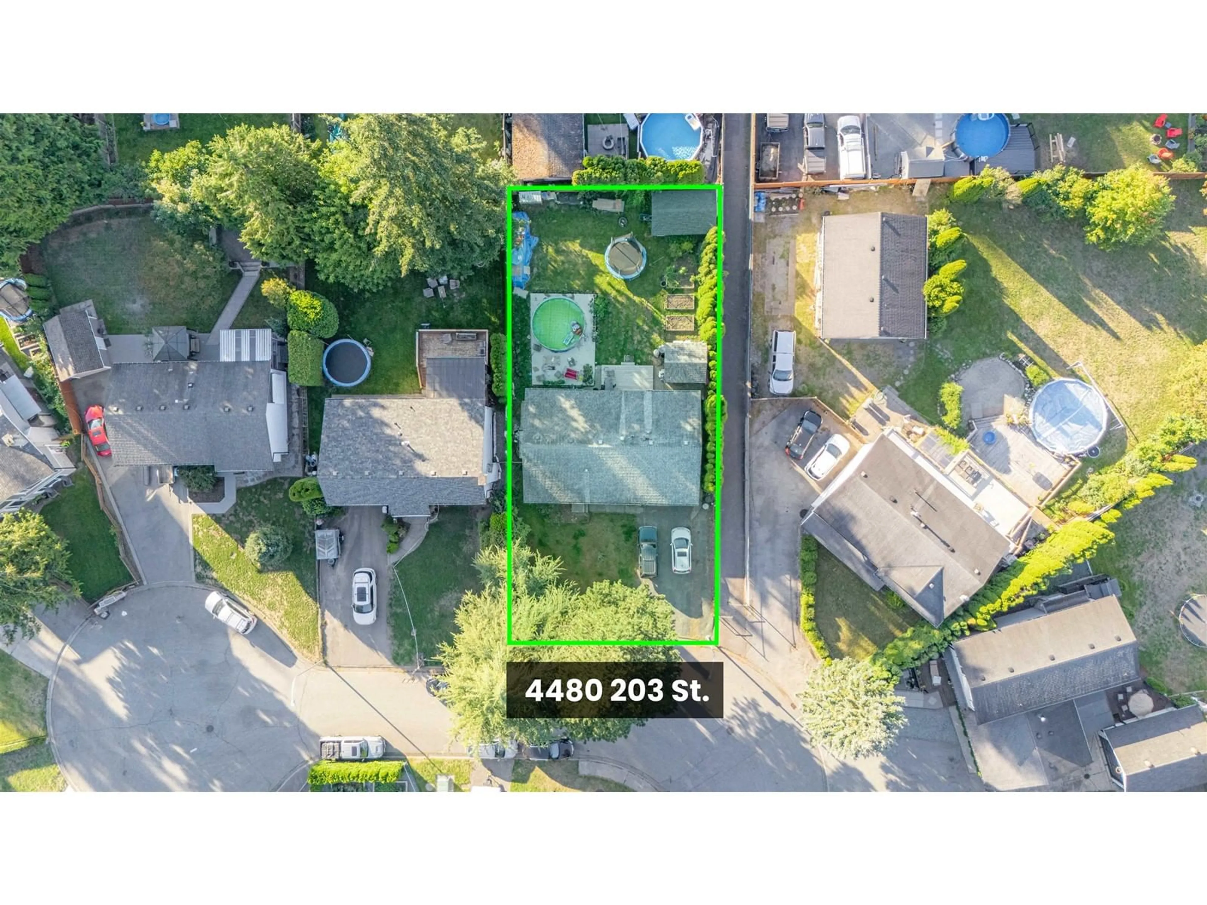 A pic from outside/outdoor area/front of a property/back of a property/a pic from drone, street for 4480 203 STREET, Langley British Columbia V3A6P7