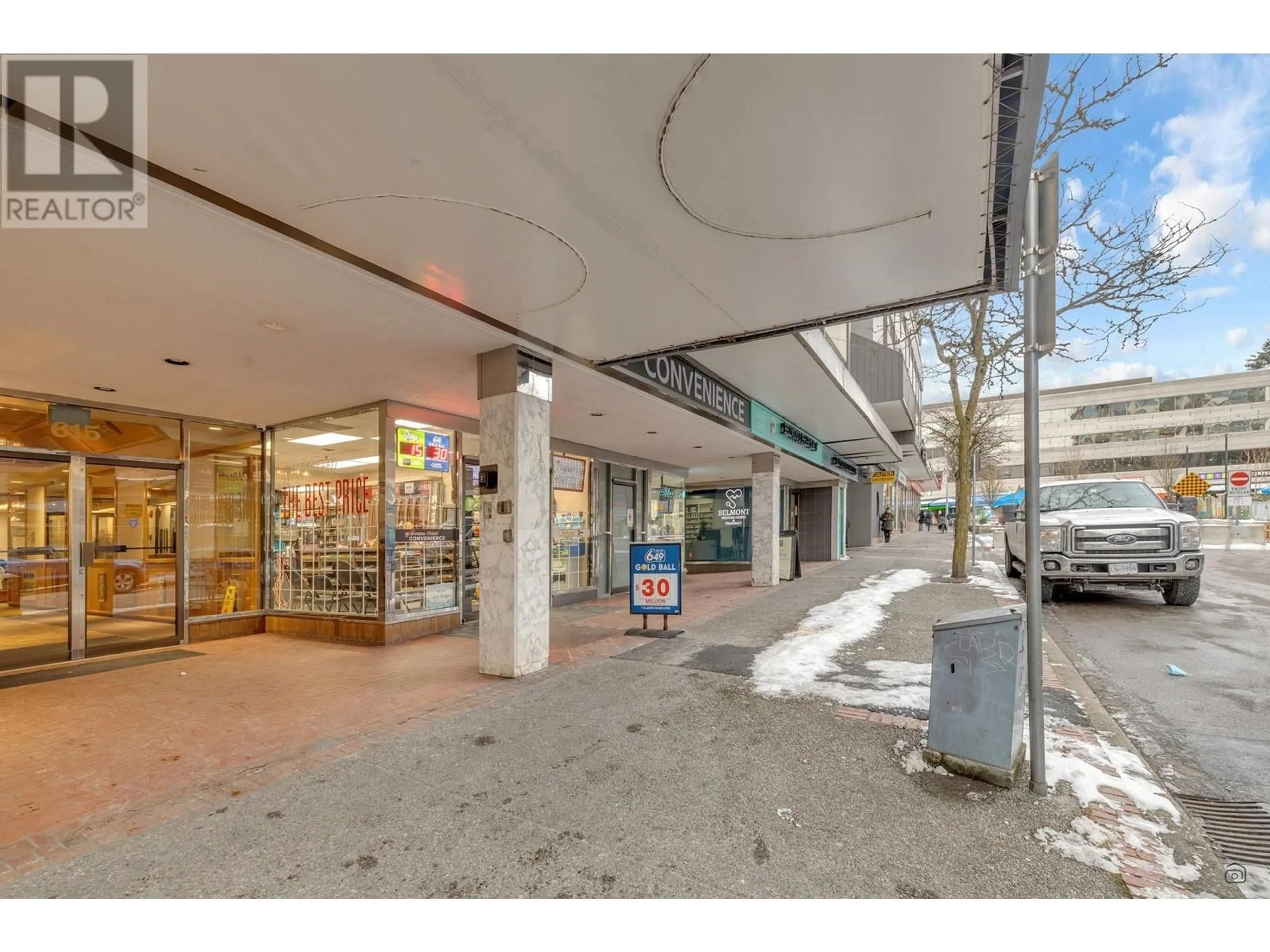 Indoor foyer for 1505 615 BELMONT STREET, New Westminster British Columbia V3M5Z8