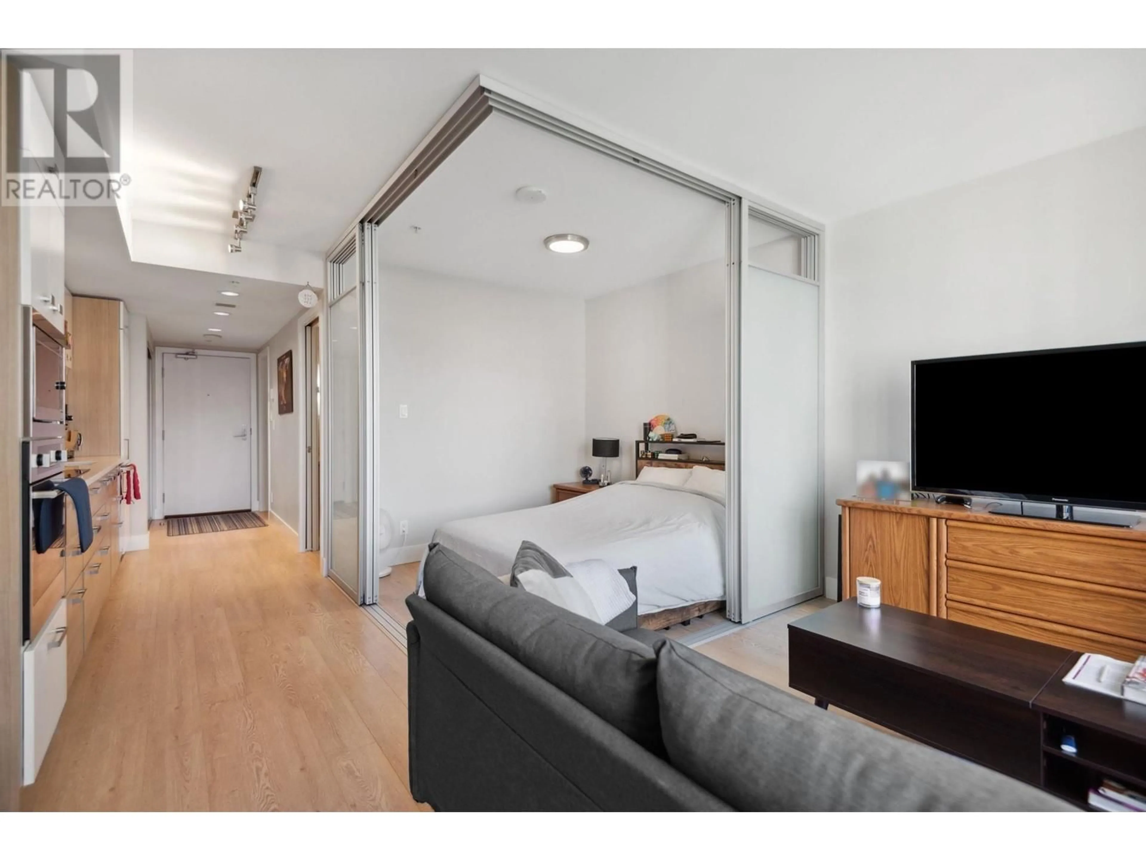 A pic of a room for 623 1783 MANITOBA STREET, Vancouver British Columbia V5Y0K1