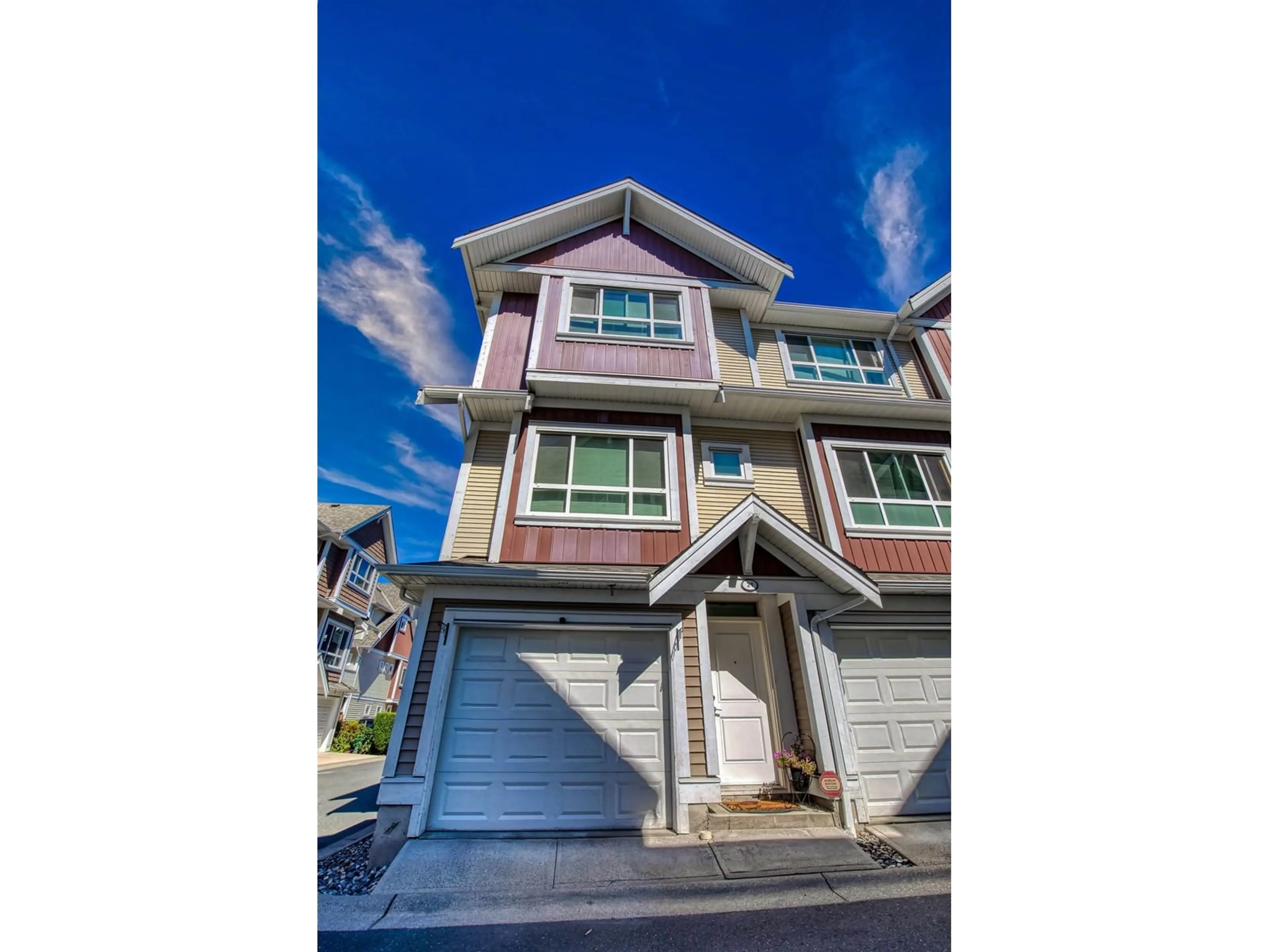 Unknown for 21 - 7298 199A, Langley British Columbia V2Y0H9