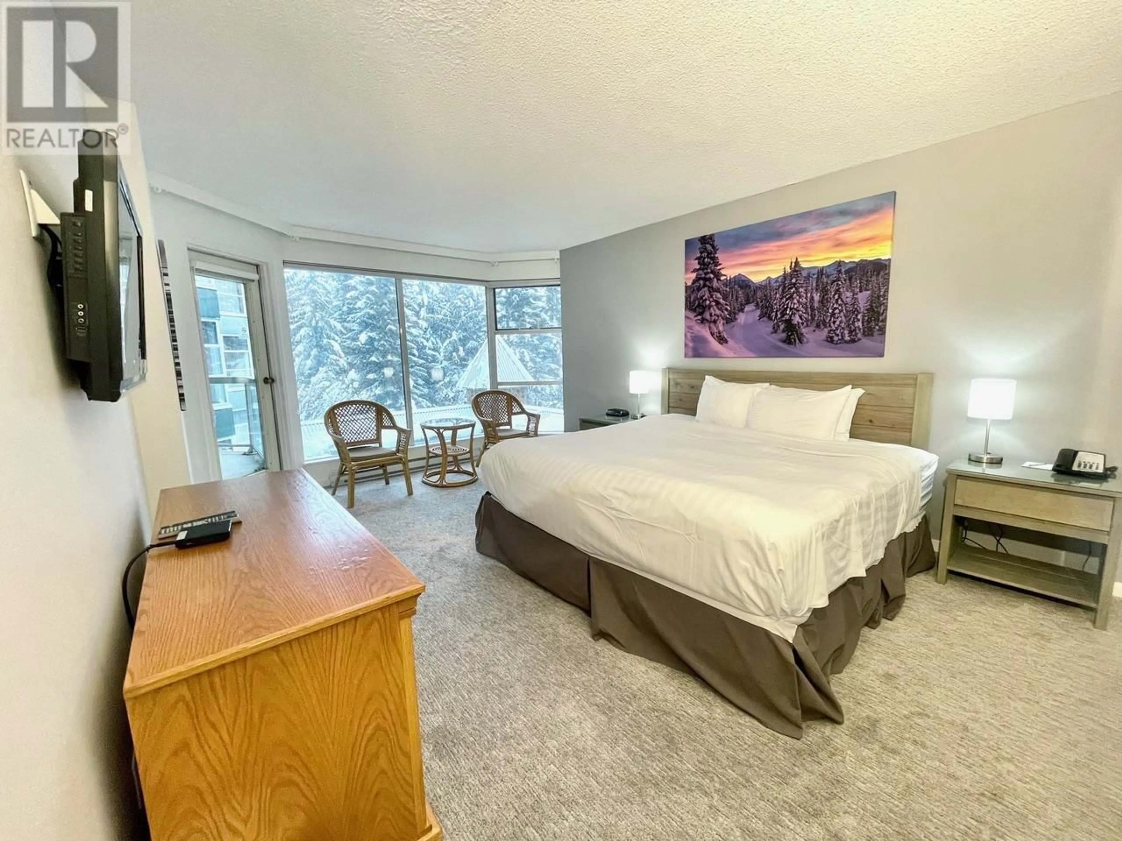 A pic of a room for 502 12&29-4910 SPEARHEAD PLACE, Whistler British Columbia V0N1B4