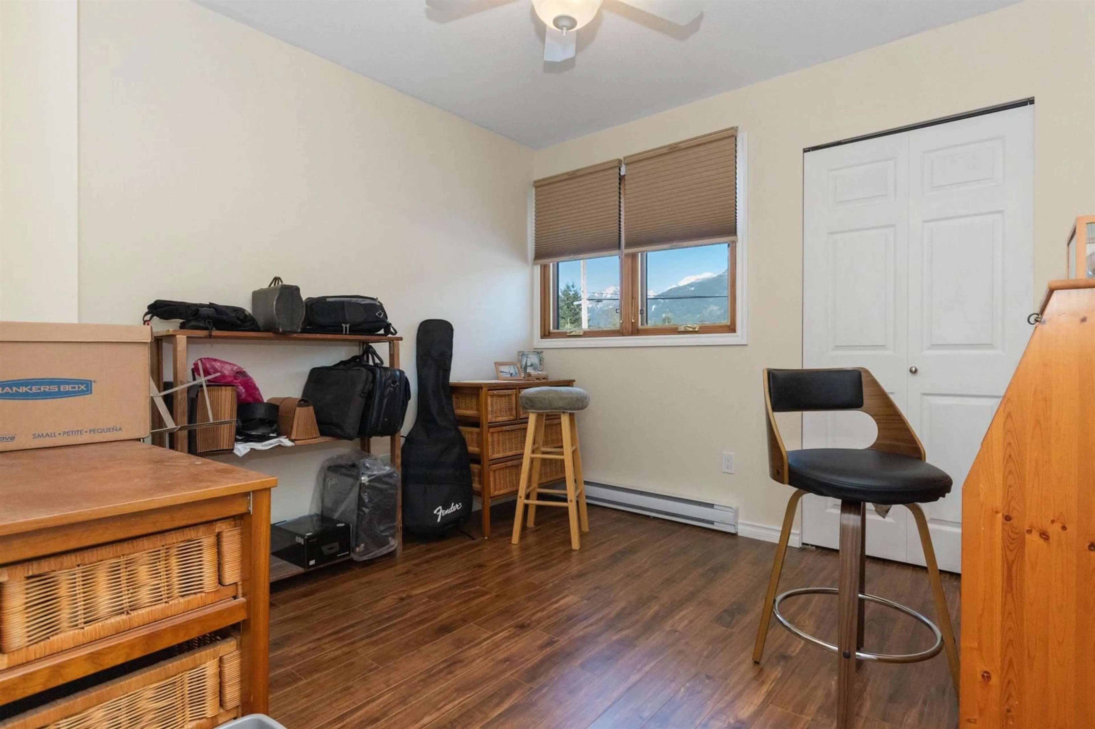 A pic of a room for 620 6TH AVENUE|Hope, Hope British Columbia V0X1L0