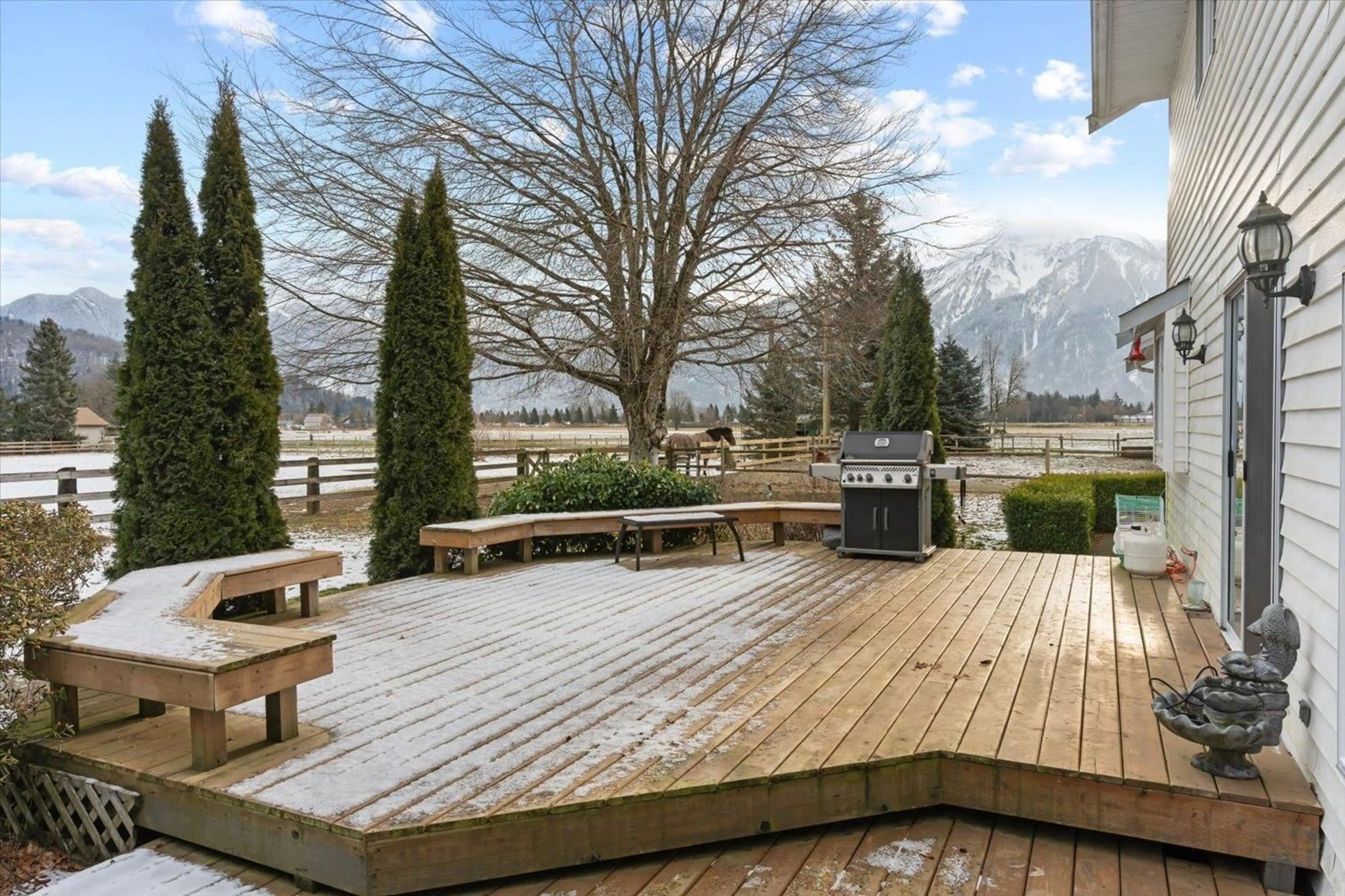 Patio, mountain view for 1905 FIR ROAD|Agassiz, Agassiz British Columbia V0M1A3