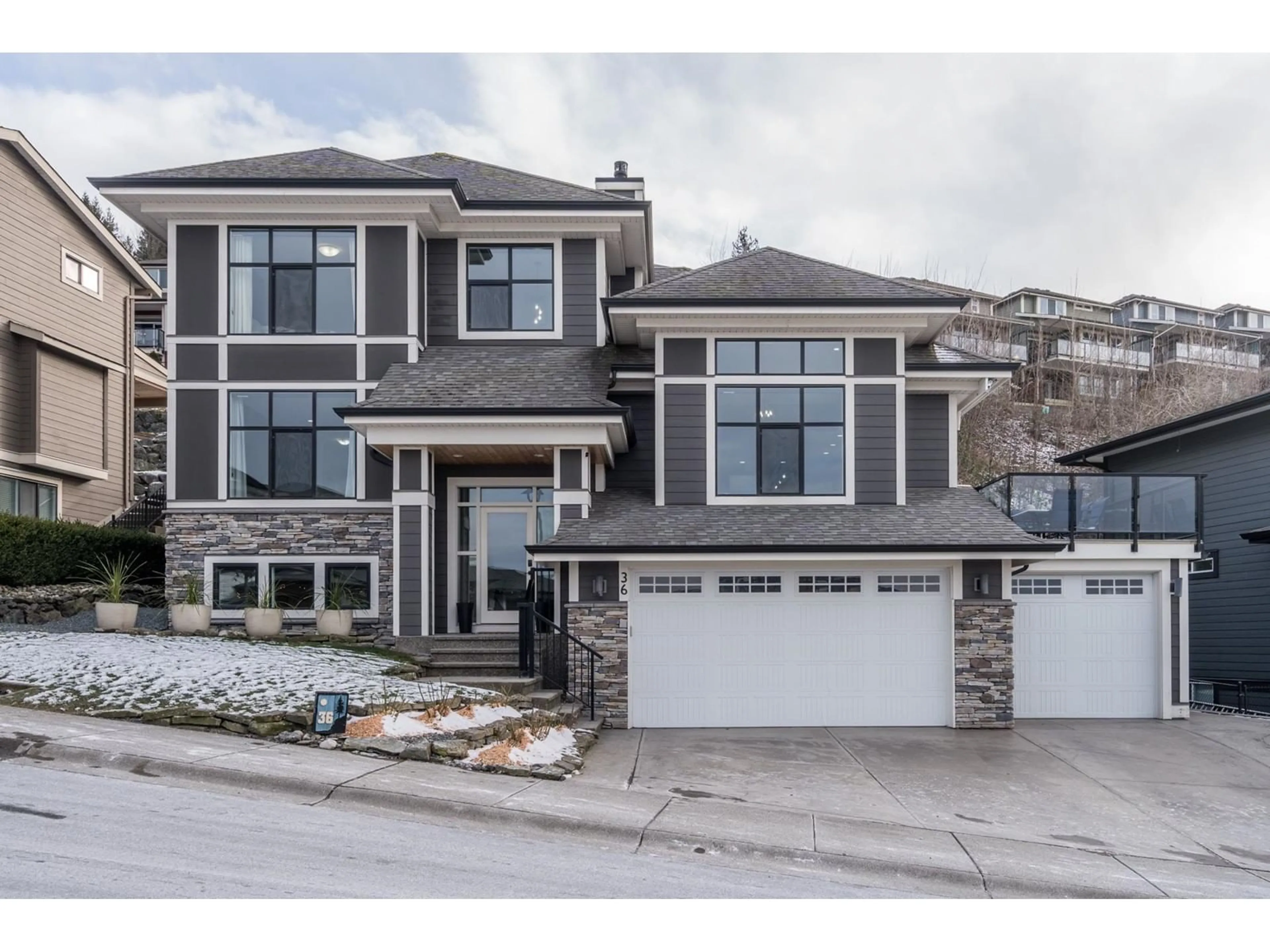 Home with vinyl exterior material, street for 36 - 50778 LEDGESTONE PLACE, Chilliwack British Columbia V2P0E7