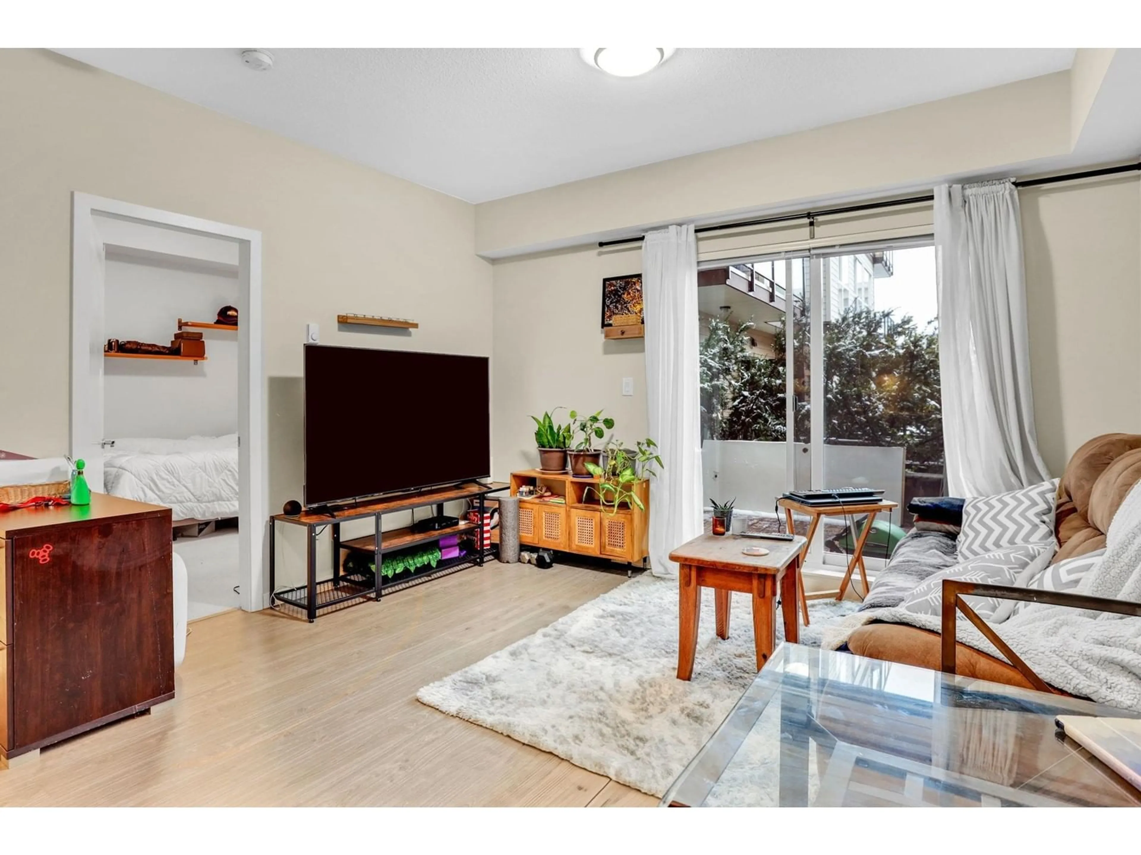 Living room with furniture, unknown for 212 - 13768 108, Surrey British Columbia V3T0L9