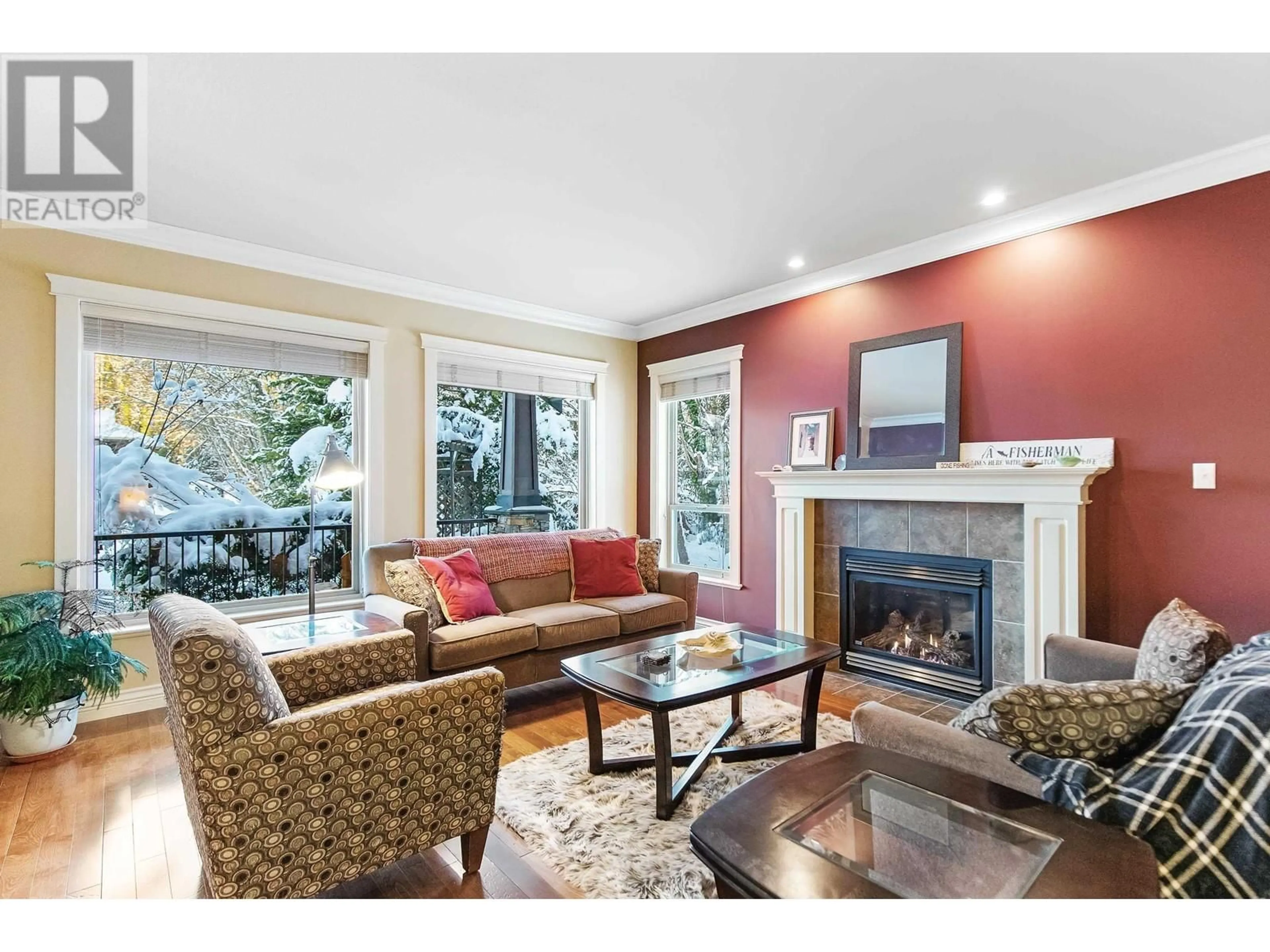 Living room with furniture, wood/laminate floor for 11829 249A STREET, Maple Ridge British Columbia V4R2E3