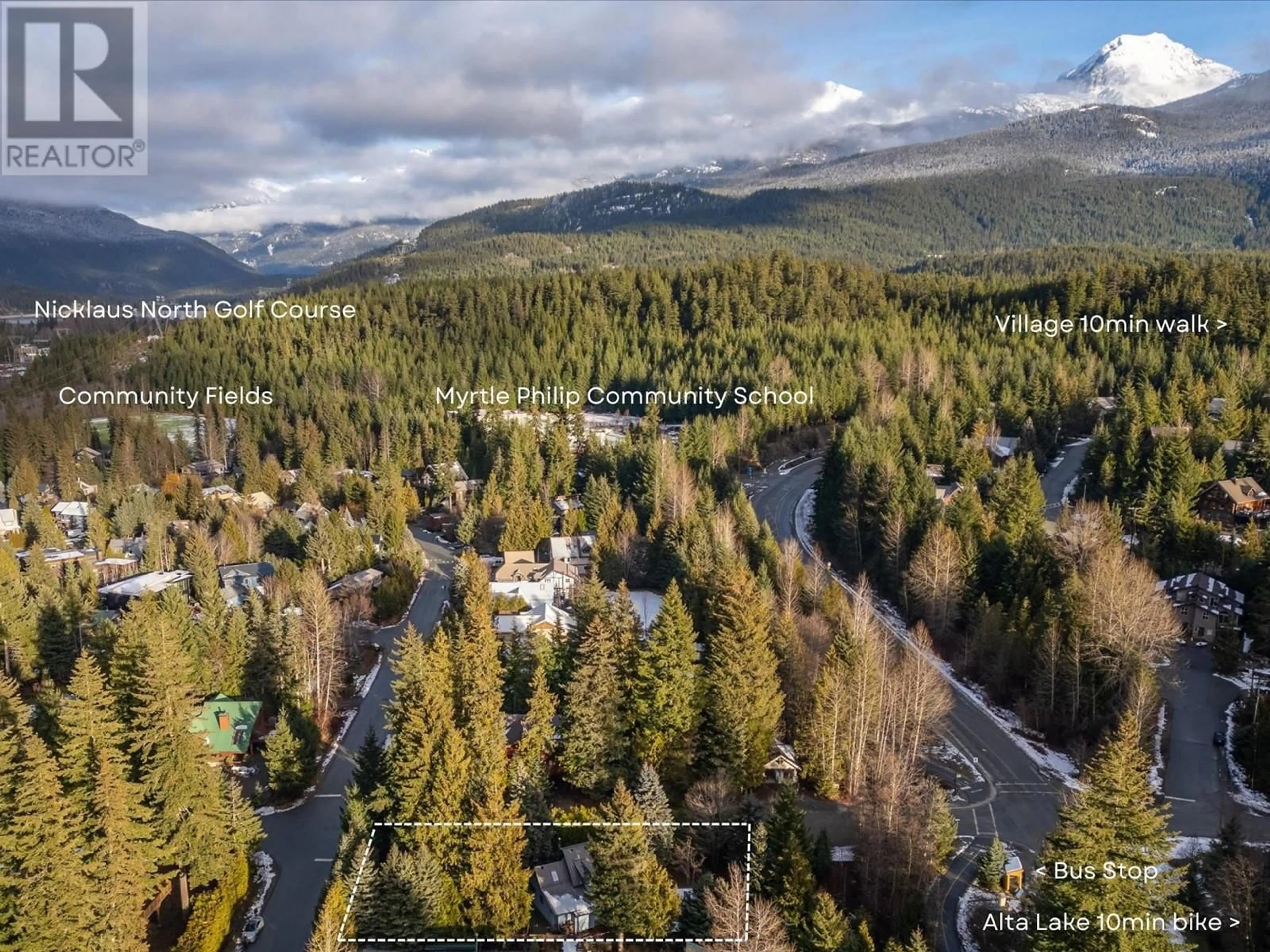 A pic from outside/outdoor area/front of a property/back of a property/a pic from drone, mountain view for 6400 EASY STREET, Whistler British Columbia V8E0C5