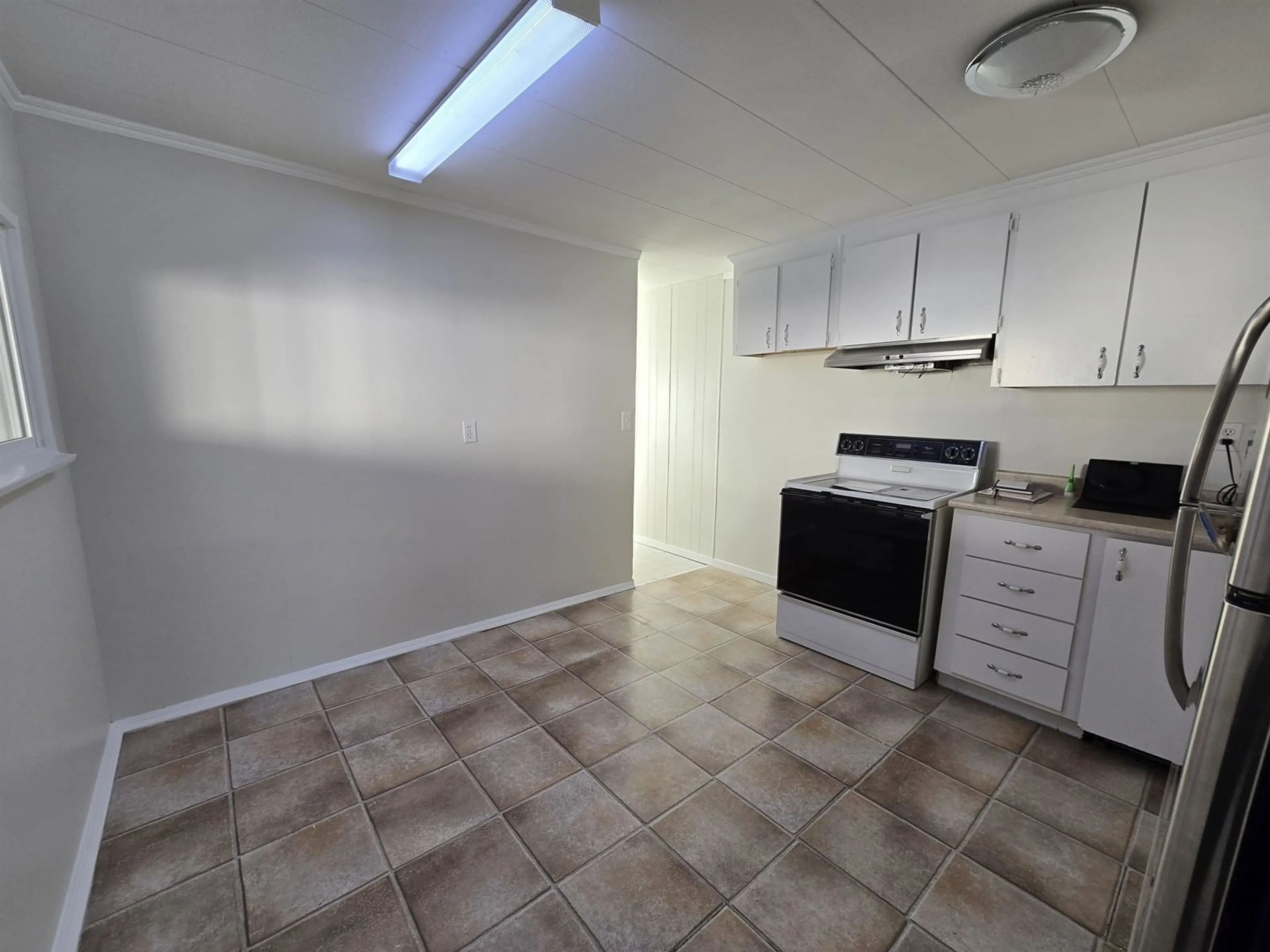 A pic of a room for 125 1840 160 STREET, Surrey British Columbia V4A4X4