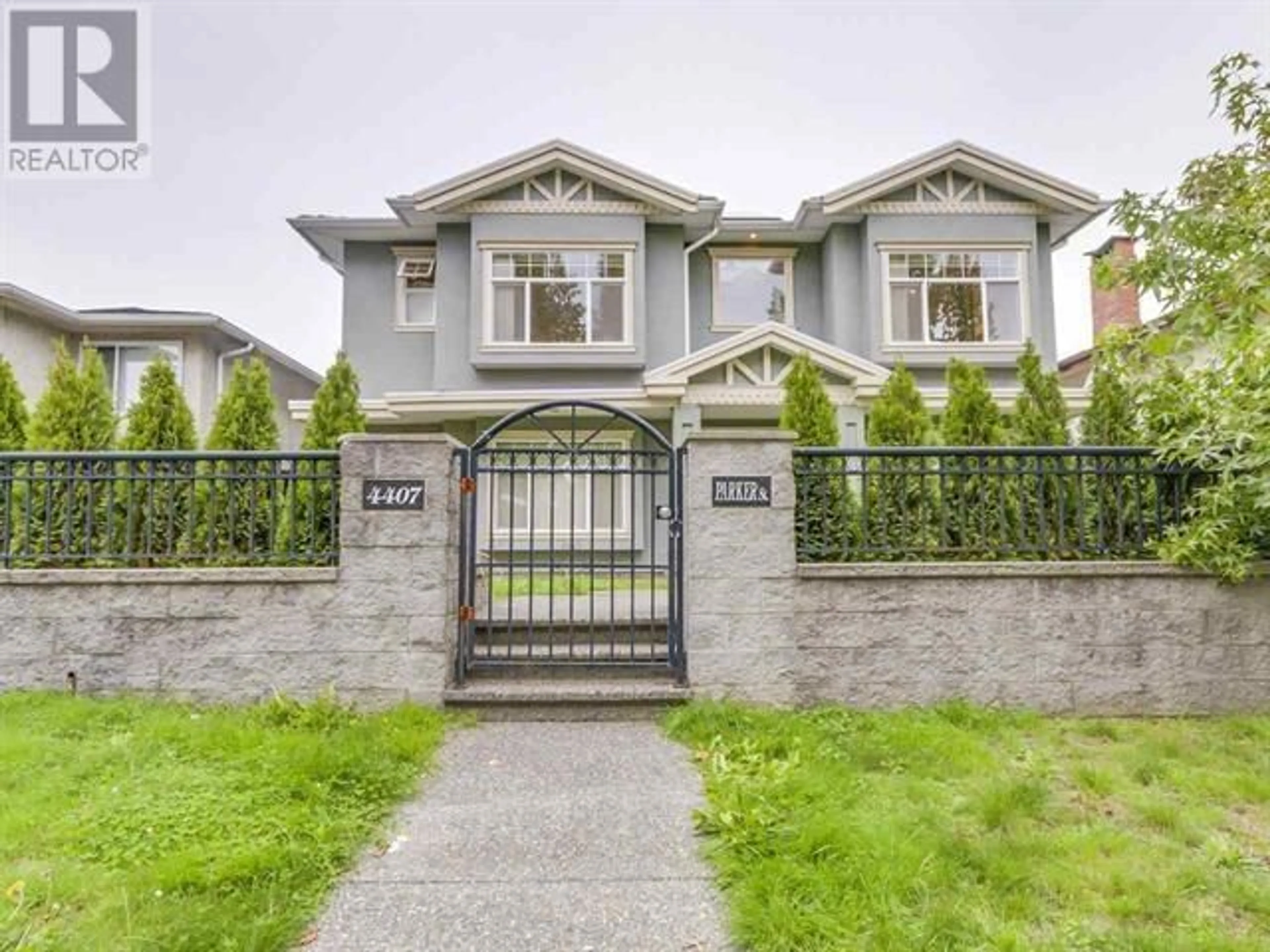 Unknown for 4407 PARKER STREET, Burnaby British Columbia V5C3C7