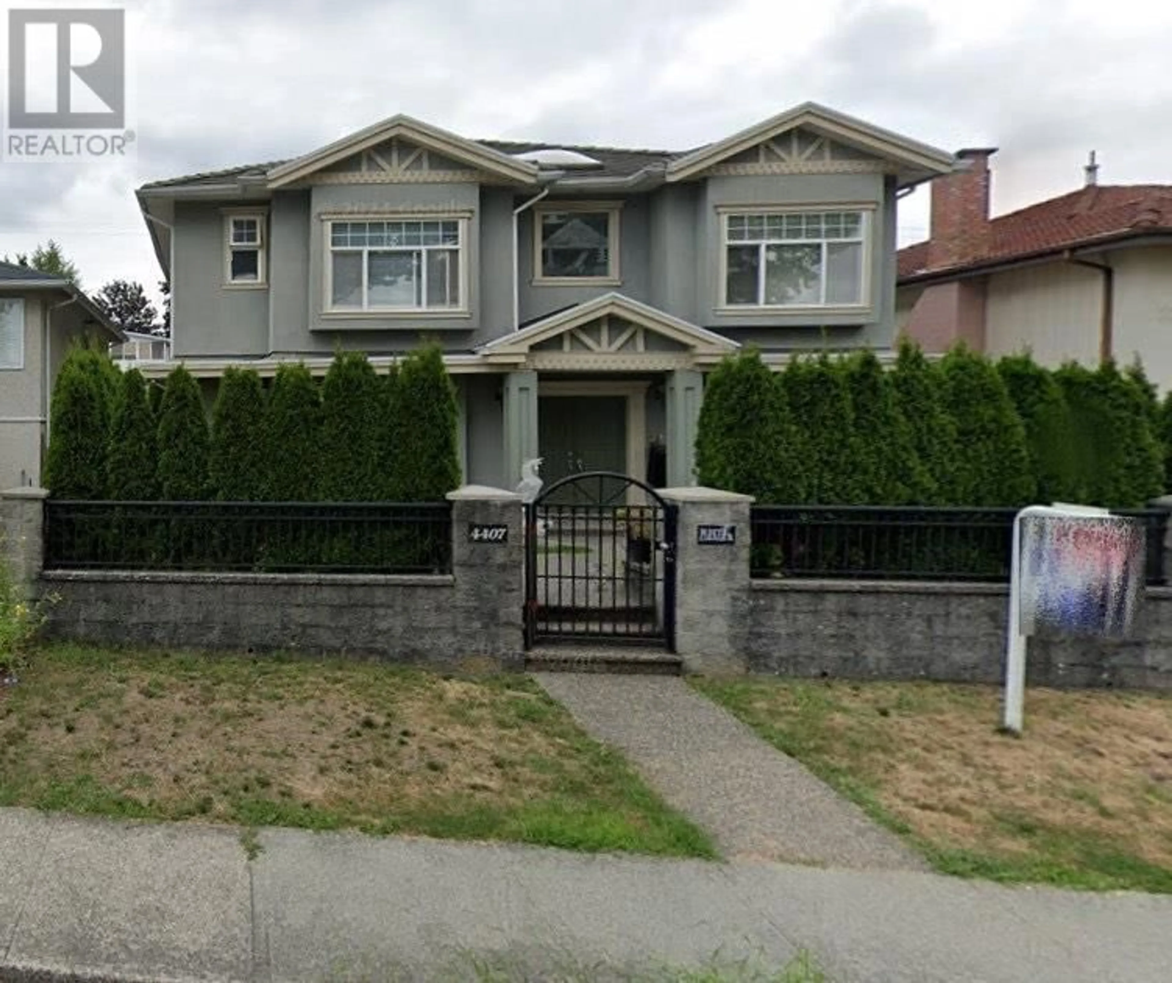 Unknown for 4407 PARKER STREET, Burnaby British Columbia V5C3C7