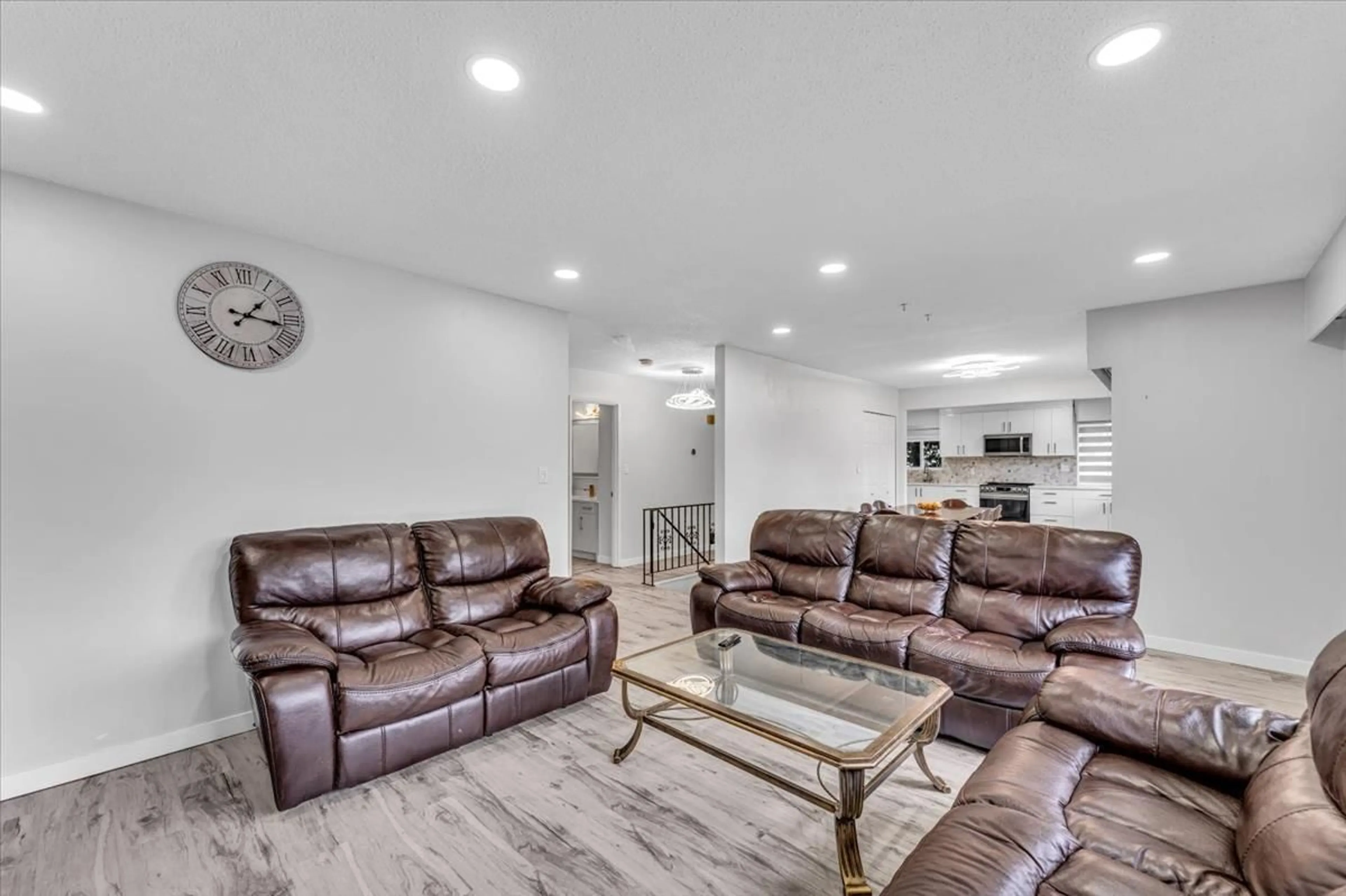 Living room with furniture, unknown for 8453 KARR PLACE, Delta British Columbia V4C3X8